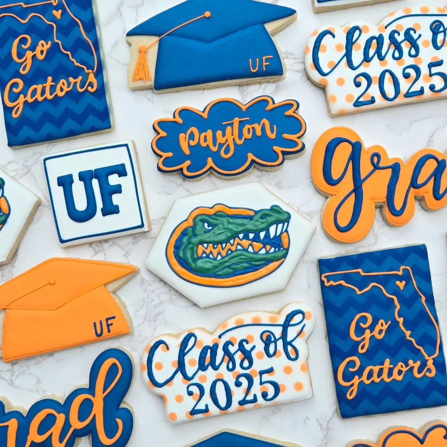 Go 🐊!
.
.
.
#homemade #baking #sugarcookies #royalicing  #cookies #cookiesofinstagram #decoratedcookies #dessertsofig #cookiesofig #edibleart #weddingcookies #birthdaycookies #bridalshowercookies #babyshowercookies #novamoms #novacookies #herndoncoo