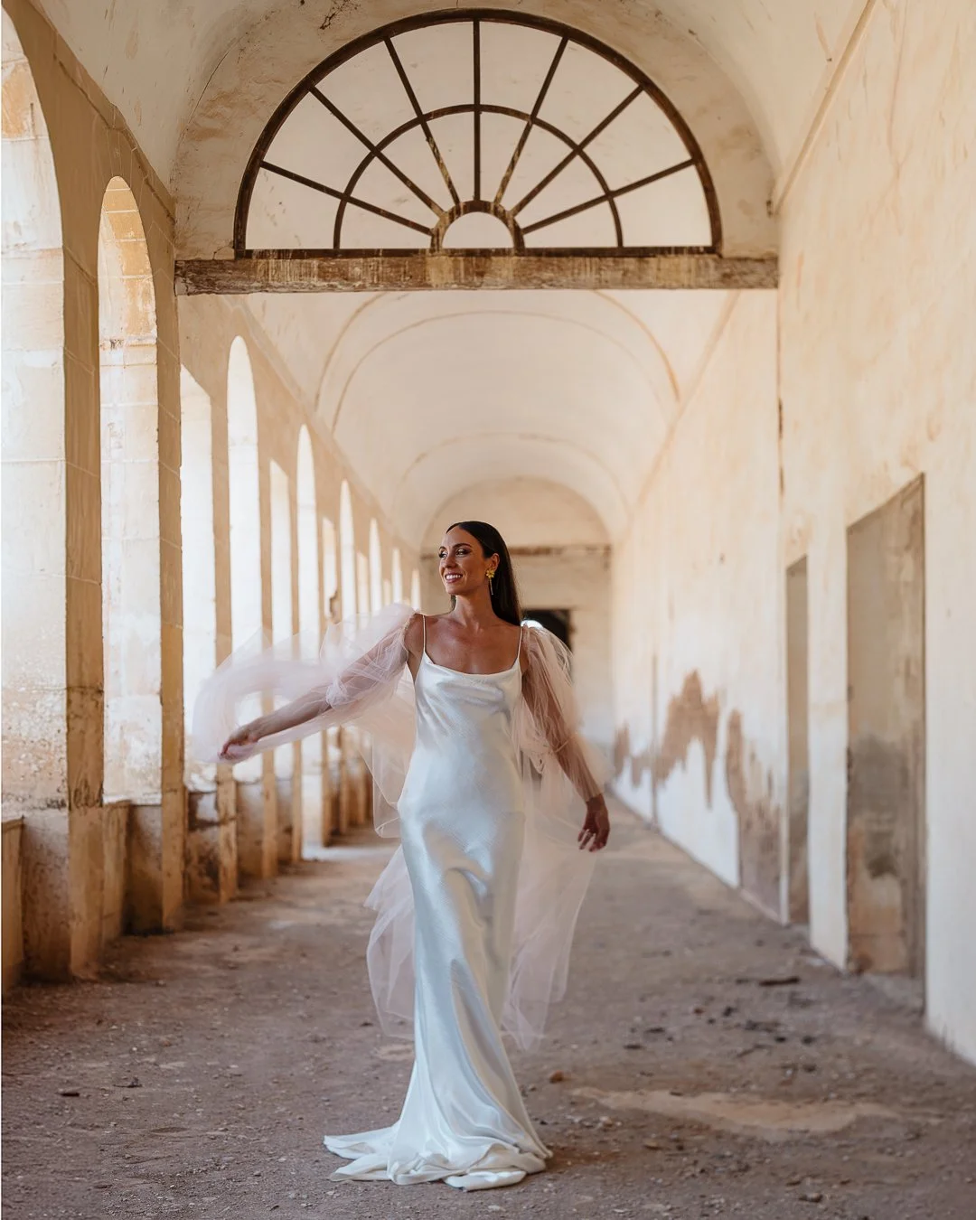 Explore Timeless Ivory’s European wedding editorials, photographed across iconic destinations in collaboration with international wedding creatives. Perth & Sydney based.
