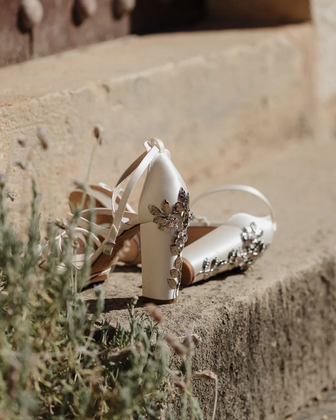 Explore Timeless Ivory’s European wedding editorials, photographed across iconic destinations in collaboration with international wedding creatives. Perth & Sydney based.

