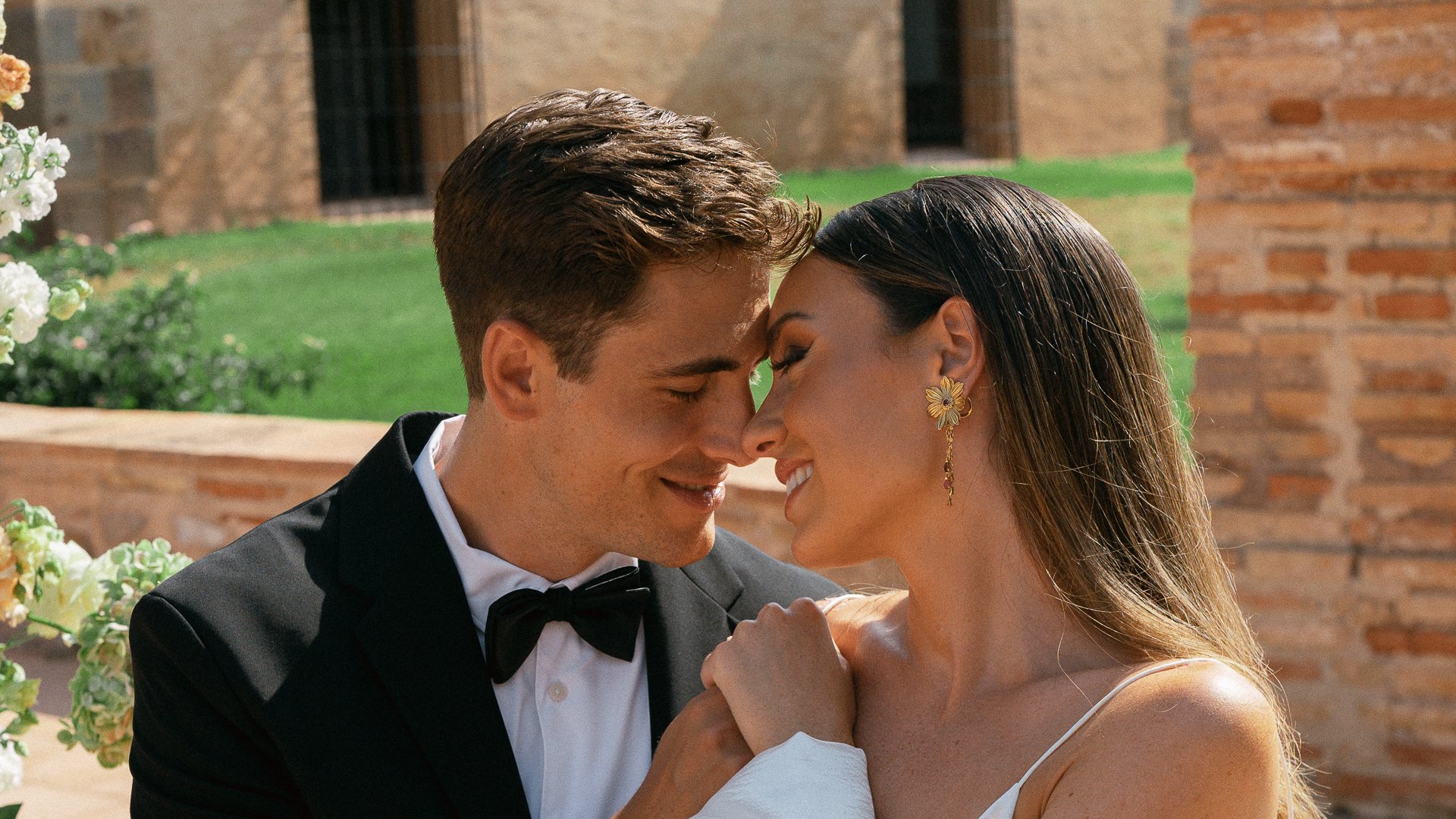 Explore Timeless Ivory’s European wedding editorials, photographed across iconic destinations in collaboration with international wedding creatives. Perth & Sydney based.
