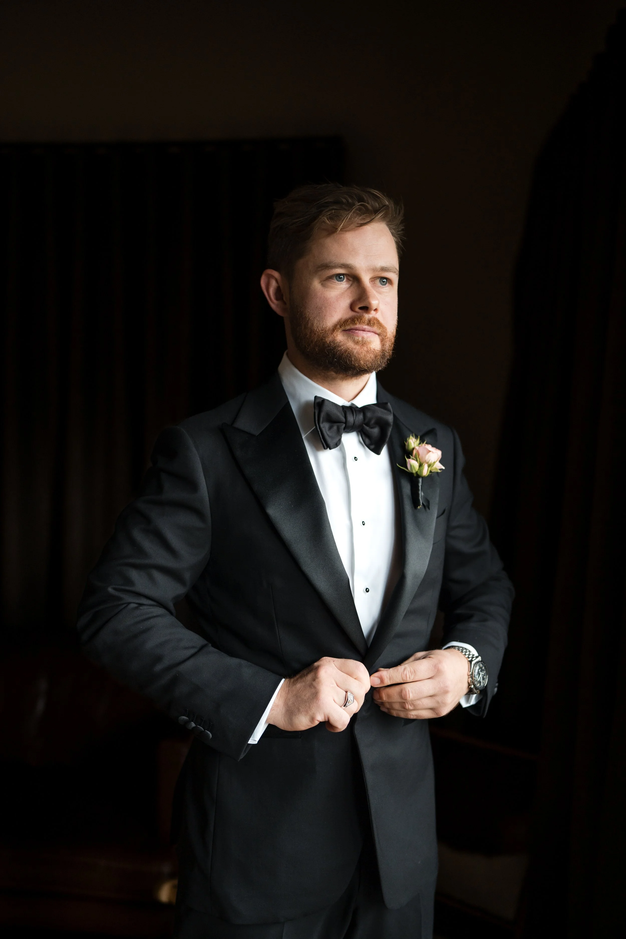 Hannah and Rohan’s three-day Kangaroo Valley wedding at Kangaroo Valley Bush Retreat, featuring an intimate ceremony at the iconic Rock Cathedral. A beautiful Southern Highlands wedding celebration surrounded by family, friends and the Australian bus