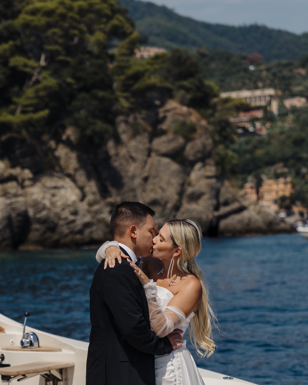 Explore Timeless Ivory’s European wedding editorials, photographed across iconic destinations in collaboration with international wedding creatives. Perth & Sydney based.
