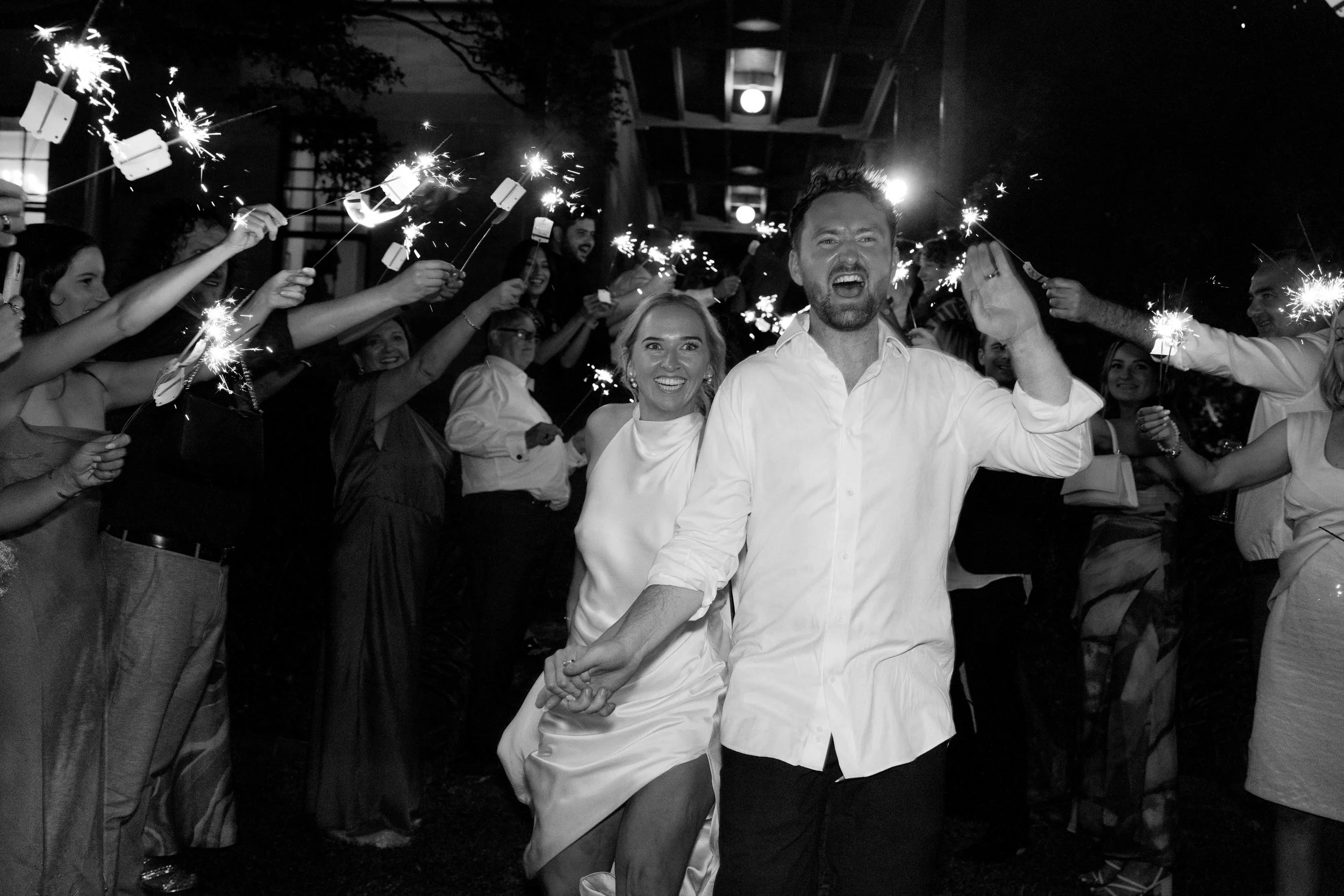 A dreamy Coogee Beach ceremony to a reception at the historic Victoria Barracks, Abbey and Joe’s day was the perfect blend of relaxed coastal vibes and timeless style. A white convertible Mustang added a touch of old-school cool to their portraits ef