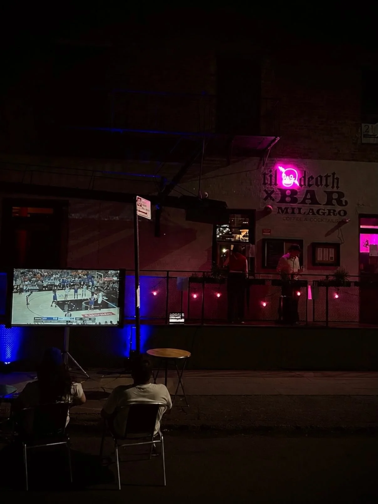 Game 5. Order at the window &amp; enjoy the night. 

*
*
*

#knicks #nyc #nba #basketball #watchparty