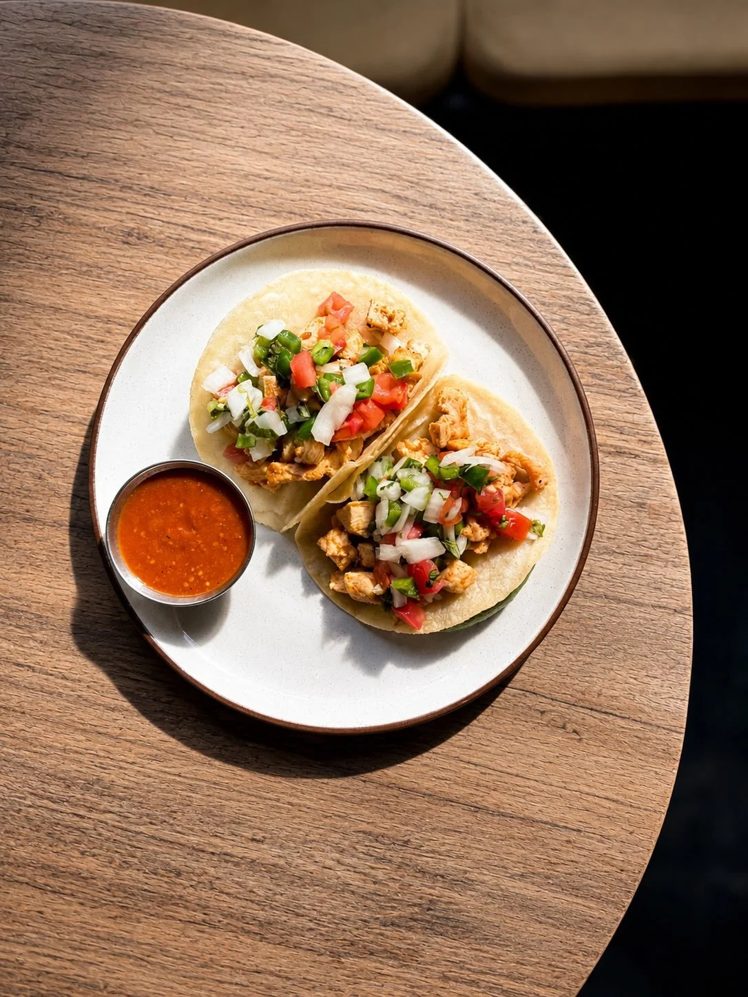 So nice we did it twice👯&zwj;♀️
2 tacos &amp; a marg for $20 (pay with @blackbird )

*
*
*

#blackbird #promo #taco #margarita #nyc