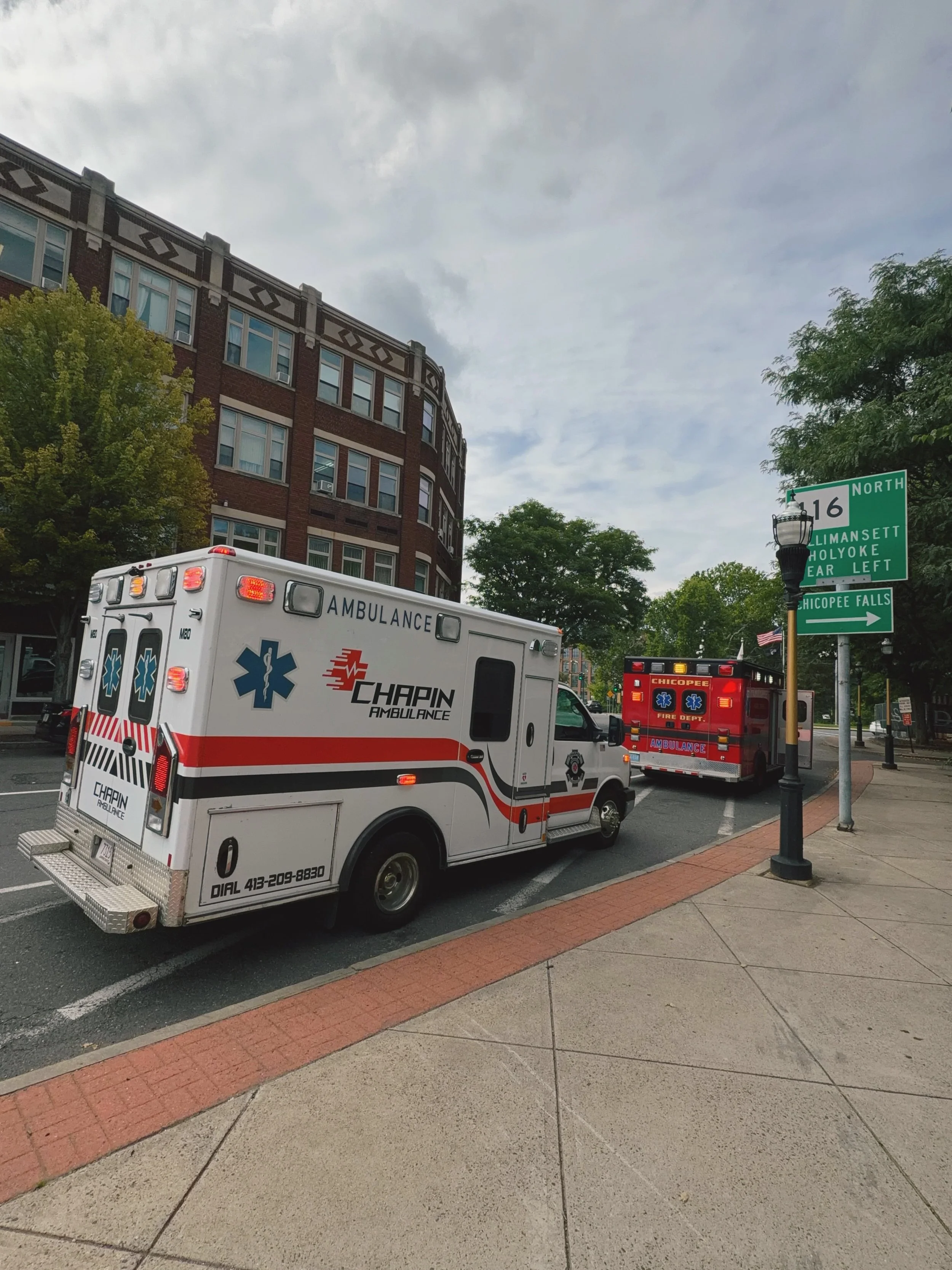 Chapin Medic 80 ALS on scene working alongside our friends at Chicopee Fire. When seconds matter, strong partnerships between ALS and BLS crews make all the difference.

From first response to advanced care, it takes a coordinated team to provide the