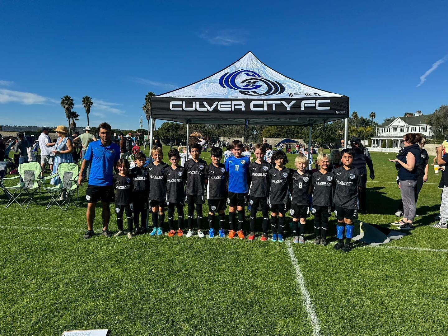 A few shots of the B15 golden boys livin it up in Coronado 😎
