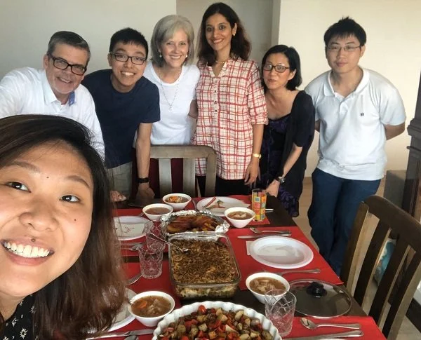 christmas-hosting-0 2019.jpg