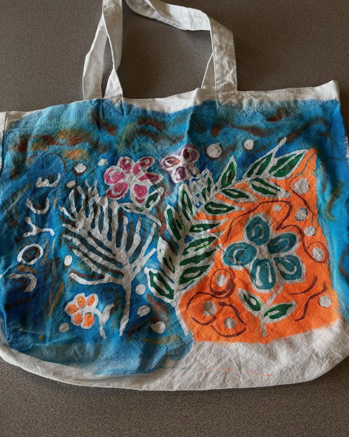 Thank you for joining our Batik class! The class was sent home with the wet painted bag and was to be wash after it dried, which meant that I didn&rsquo;t get to see the final product. Fortunately, some of the participants were kind to bring it back 