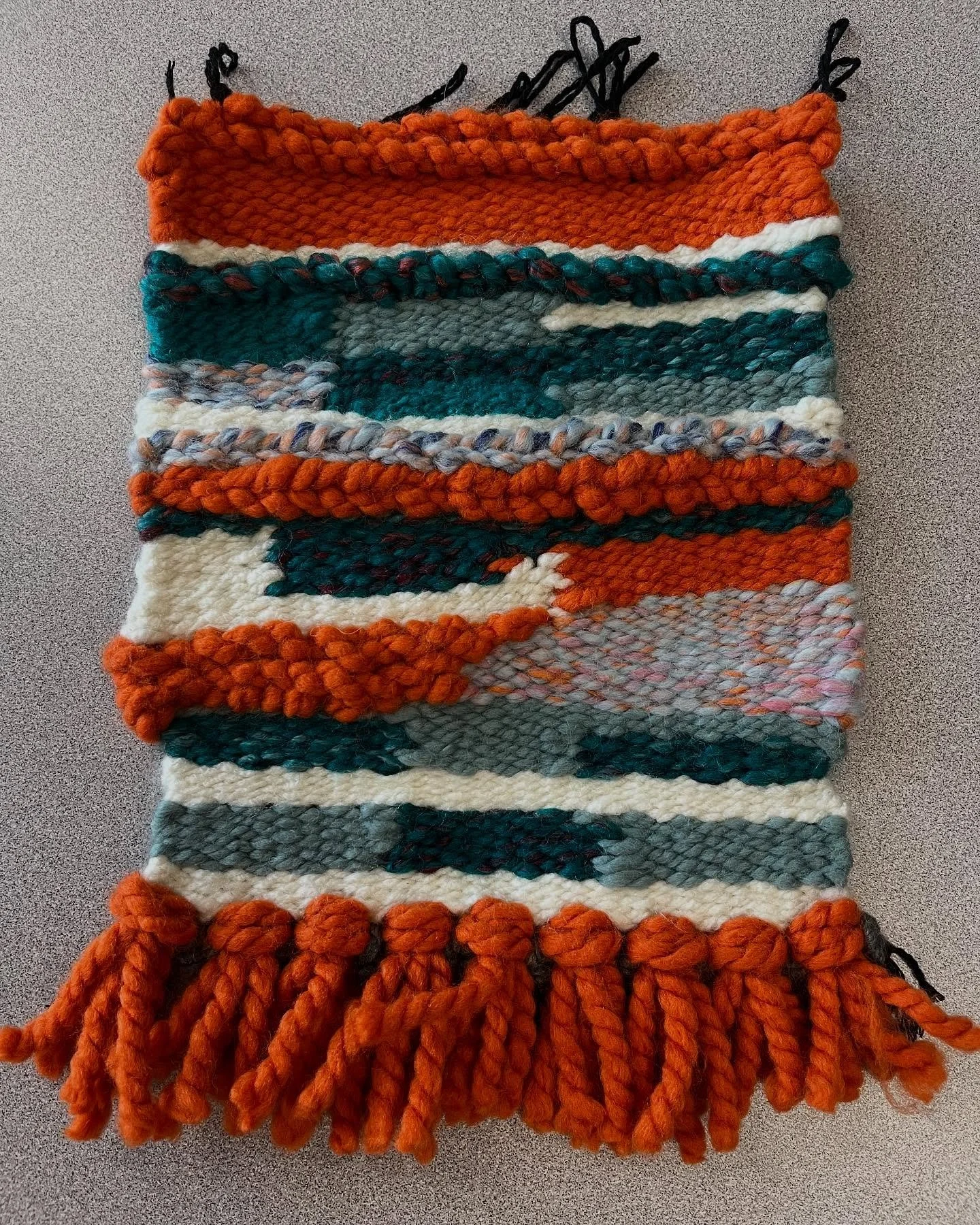 Weaving class for seniors!!! A lot if amazing things are being created here in our weaving class for seniors. Come and join us at the Family First Community Center!#rentonwa #rentonart #rentonfamily #rentoncommunityevents #familyfirstcommunitycenter