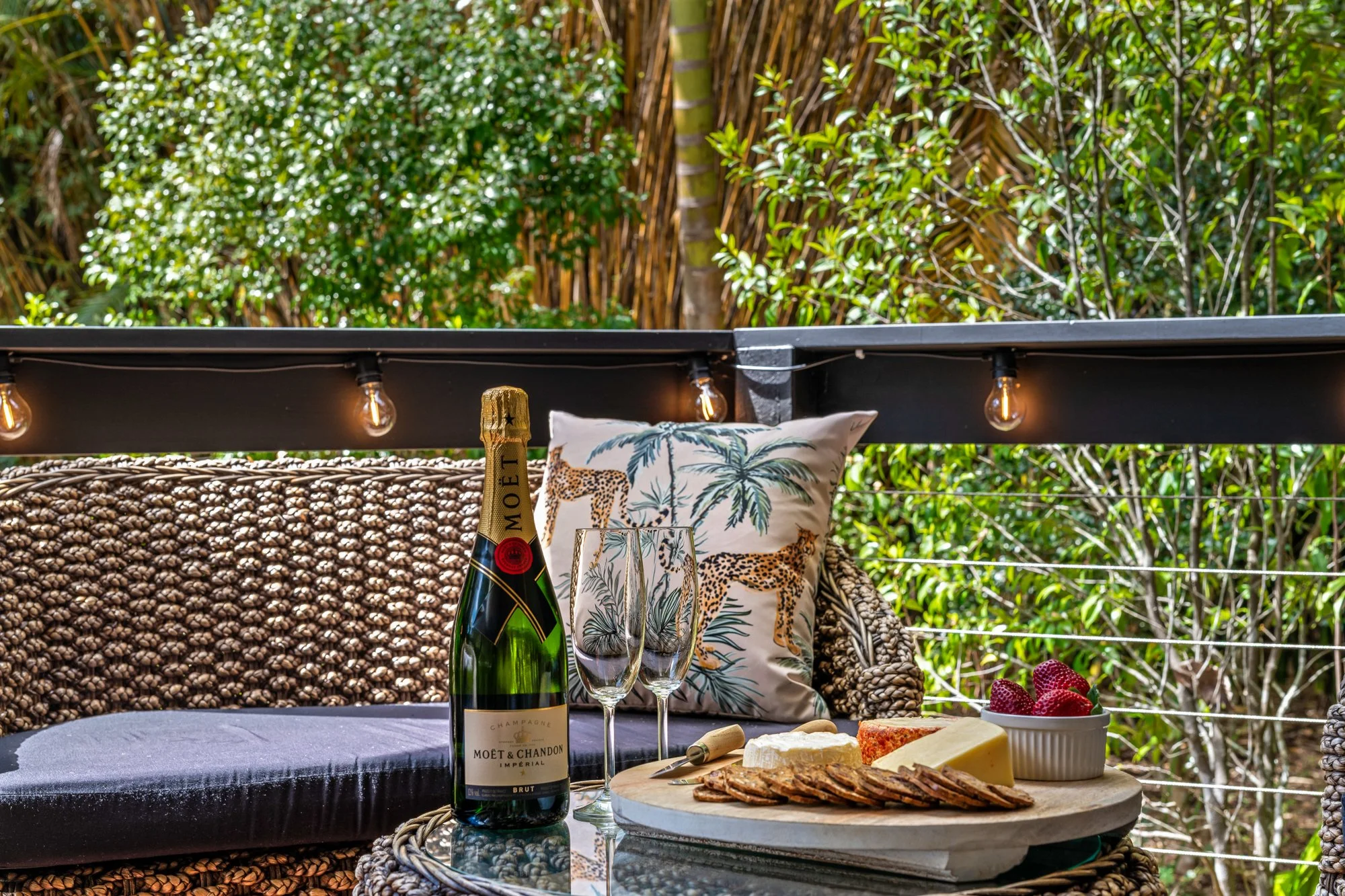 How to Elevate Your Airbnb Listing with Professional Photography on the Sunshine Coast