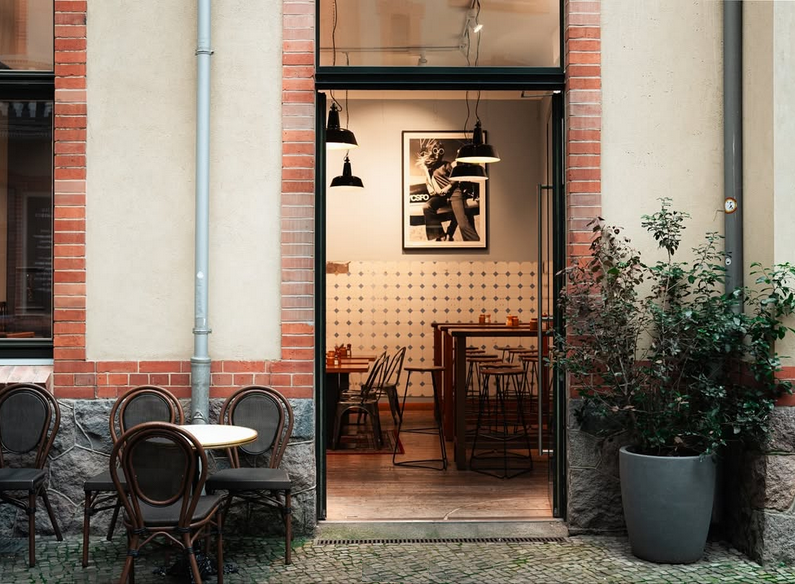 Father Carpenter BErlin 24.png