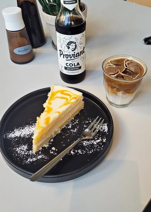 Greens Berlin Cafe 1.jpg