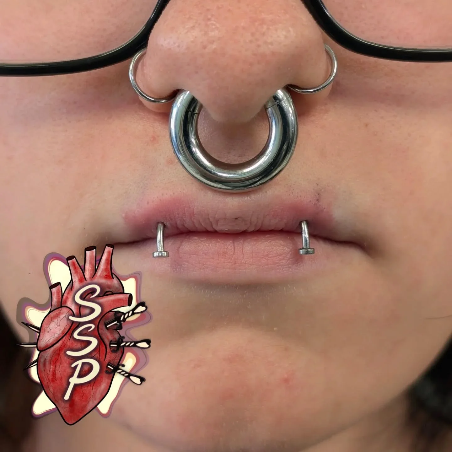 Reverse angel fangs

Can't wait for these to heal to put in the short bar with the spikes. It's going to look amazing when she's healed 🥰

If you're interested in coming in for a piercing. There is no appointment needed, you can just come into the s