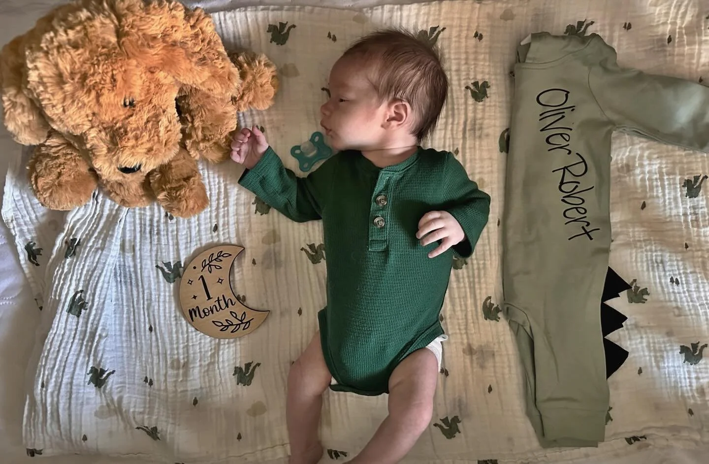 Happy One-Month my sweet Oliver 🫶

You have changed us for the better. ✨