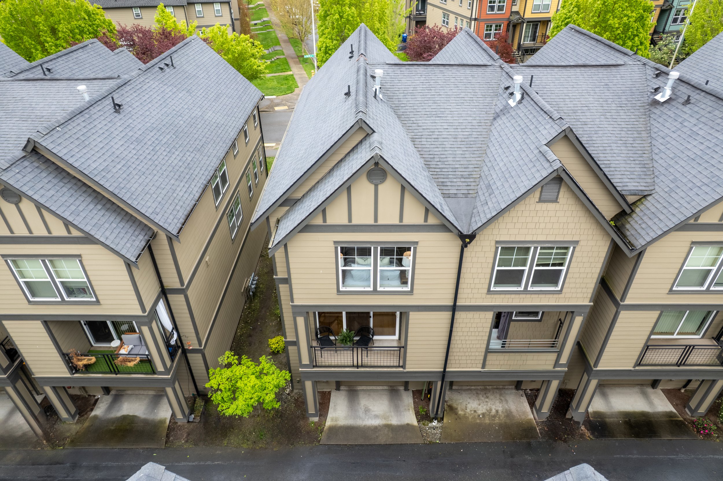 Exteriors and Aerial - MLS RES (8).jpg
