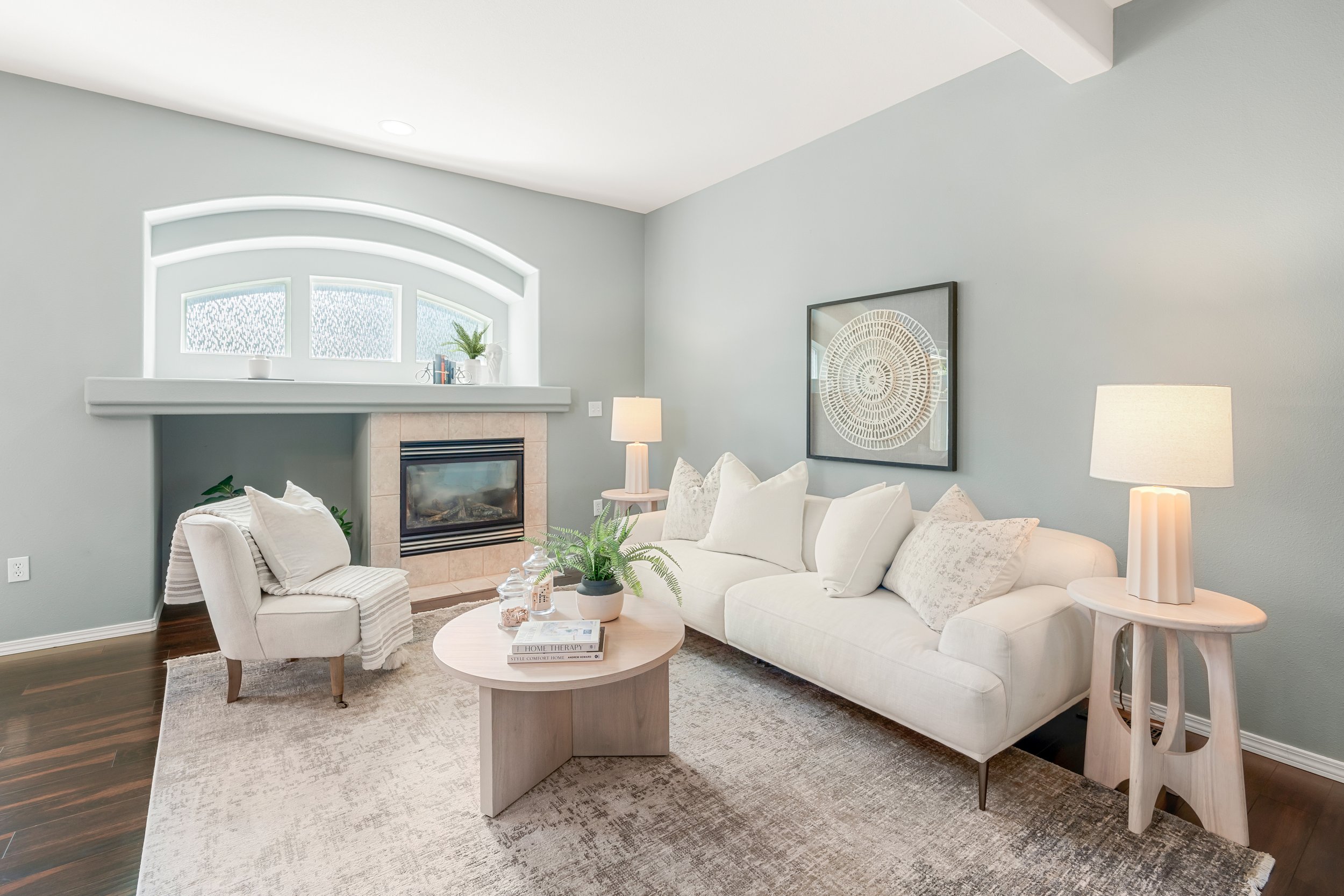 Interiors - MLS RES (8).jpg