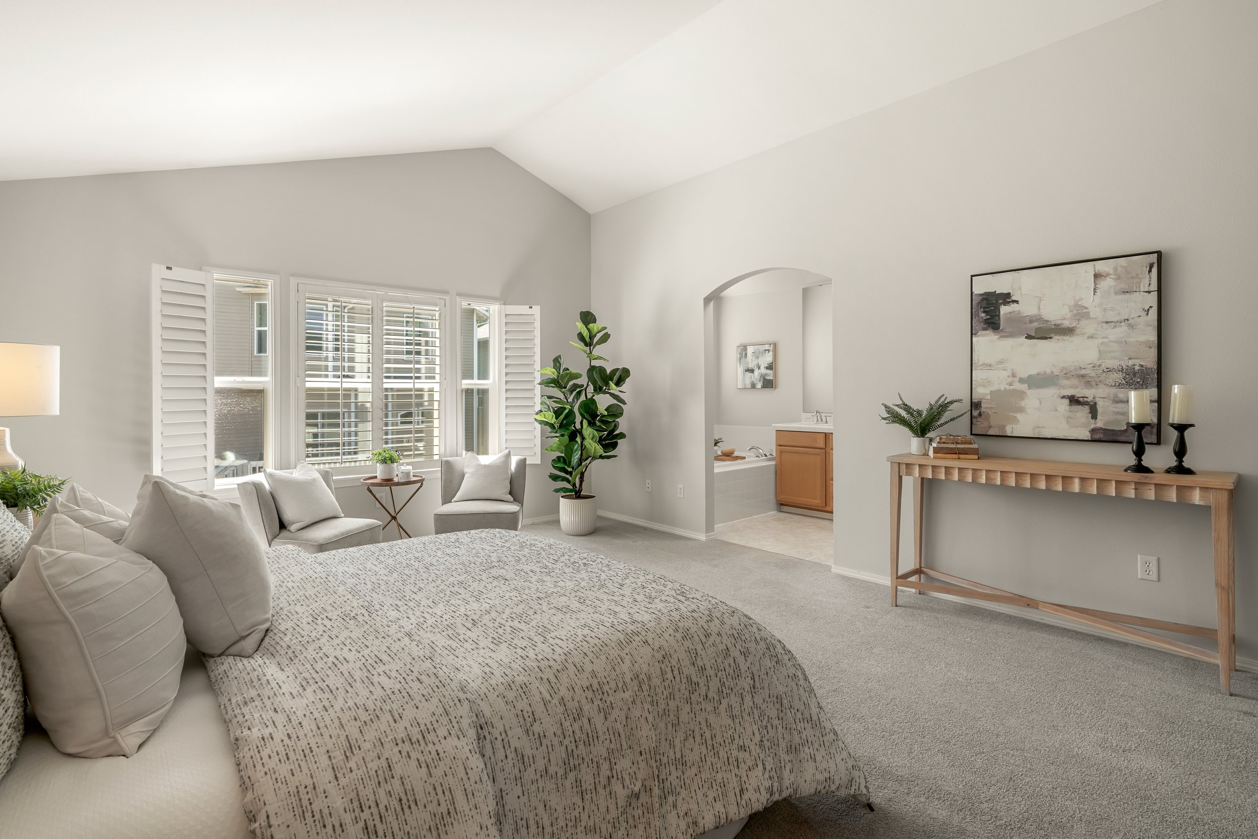 Interiors - MLS RES (18).jpg