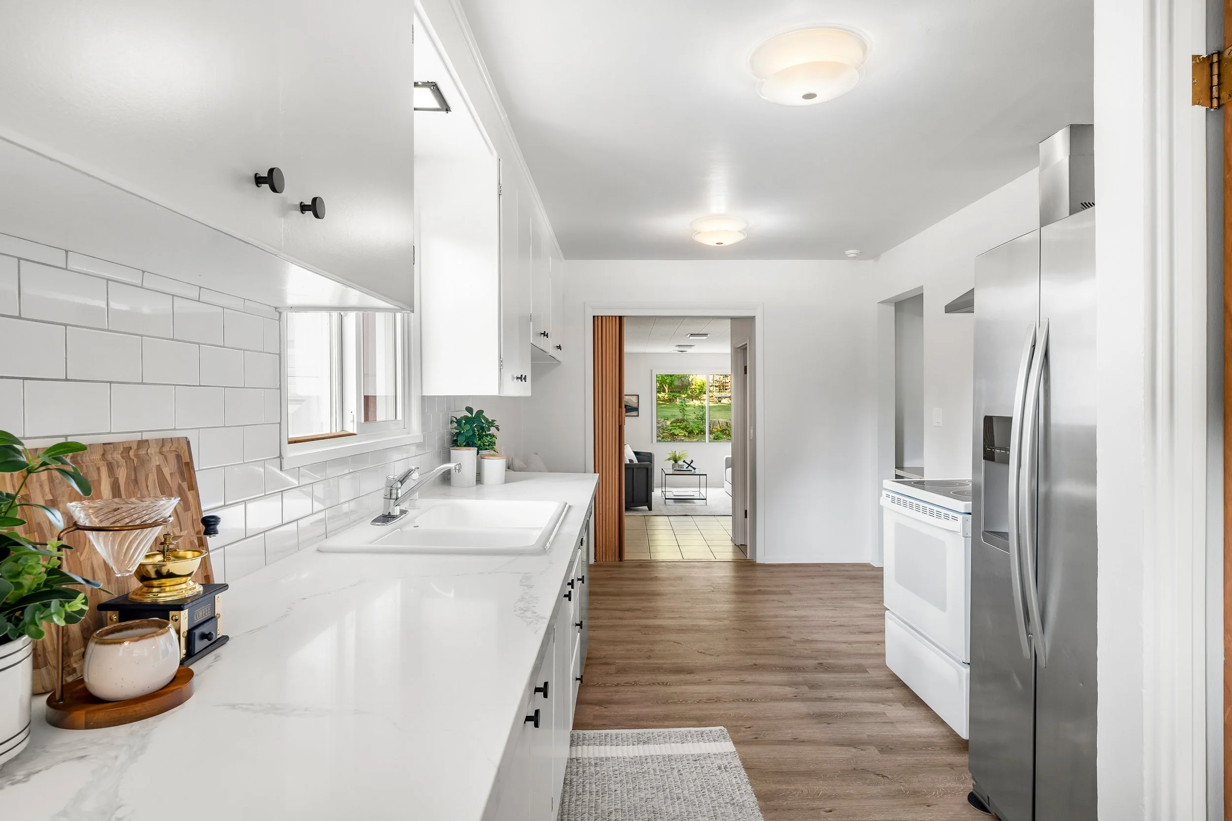 Interiors - MLS RES (12).jpg
