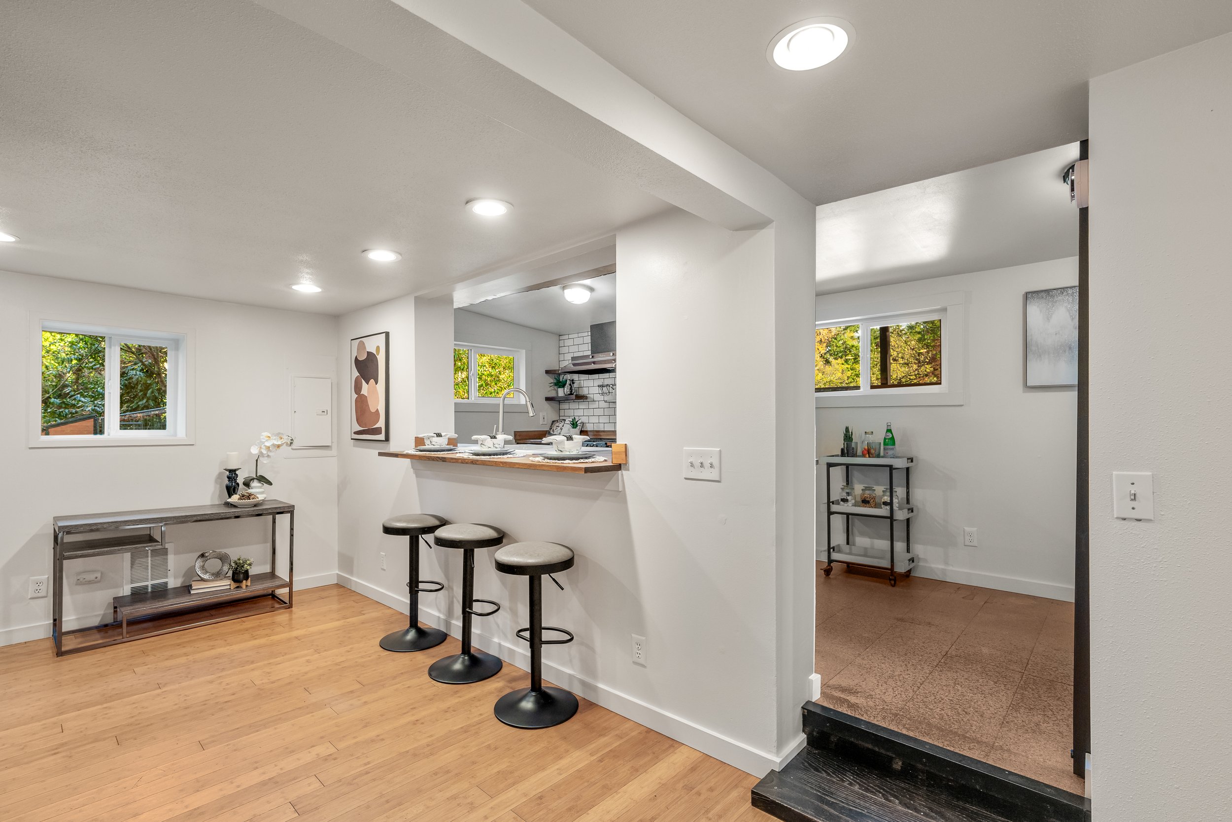 Interiors - MLS RES (12).jpg