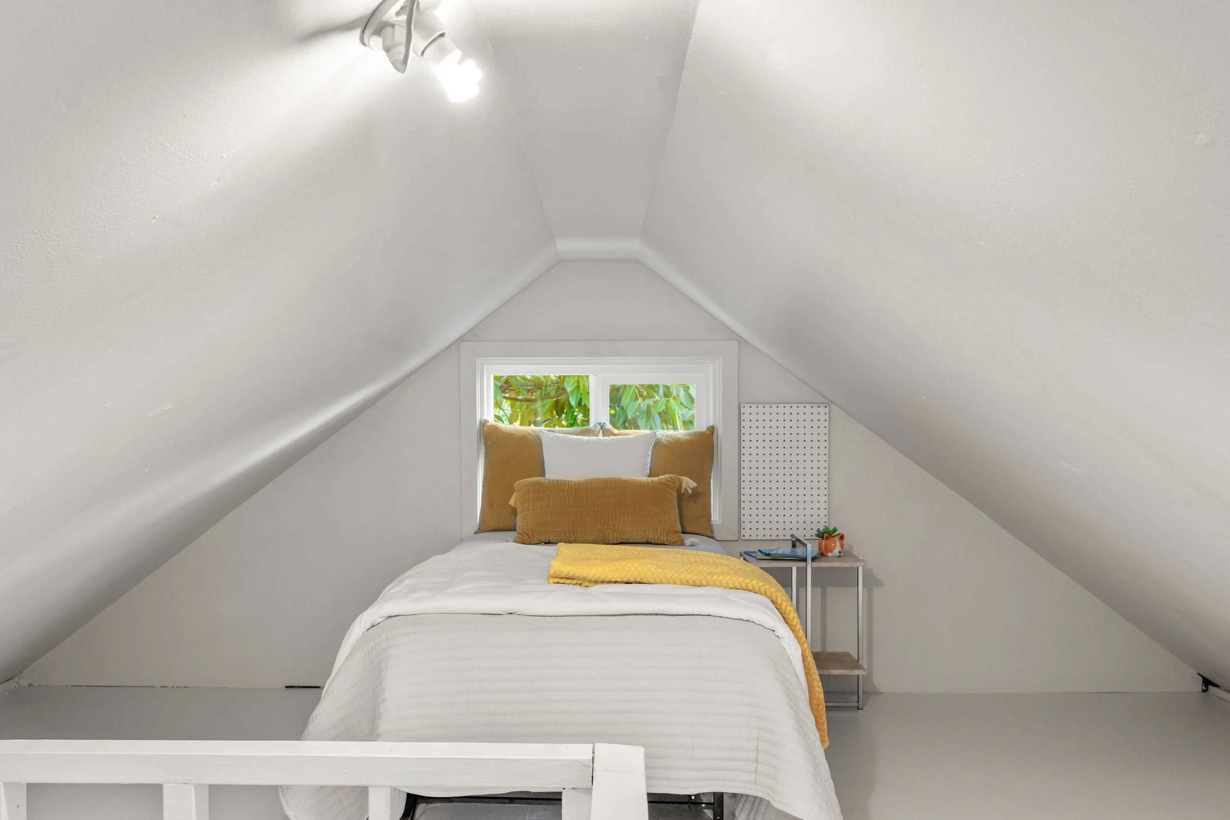 Interiors - MLS RES (35).jpg