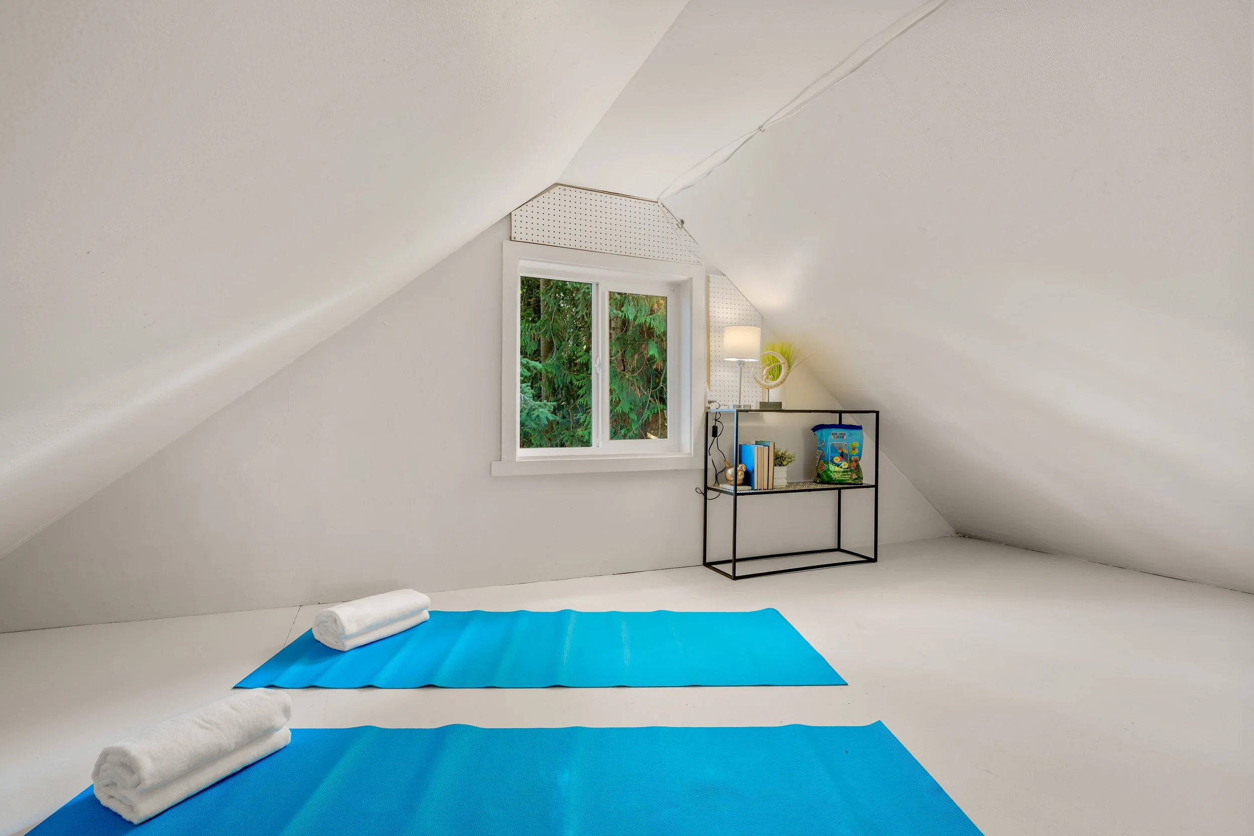 Interiors - MLS RES (37).jpg