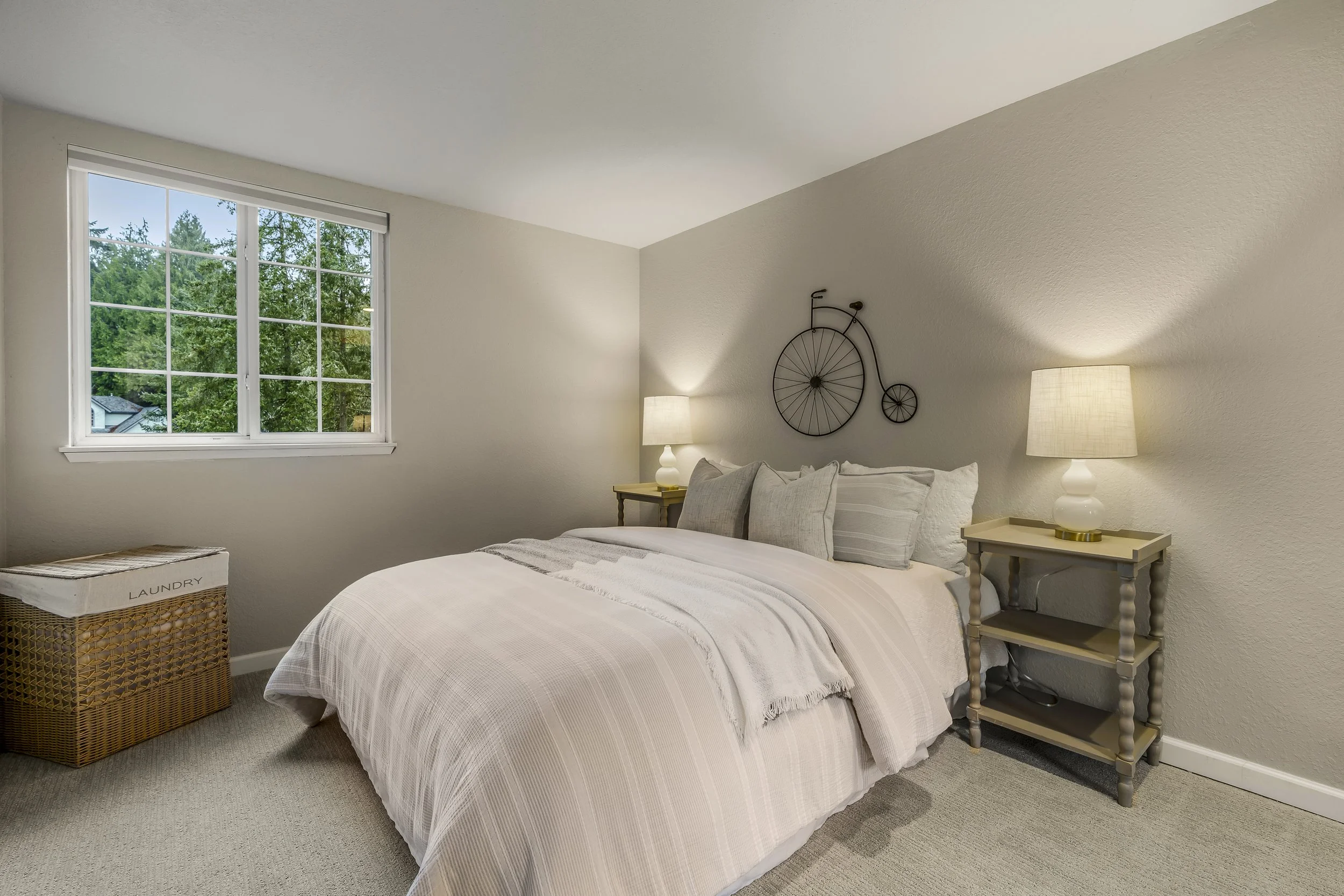 Interior - MLS RES (19).jpg