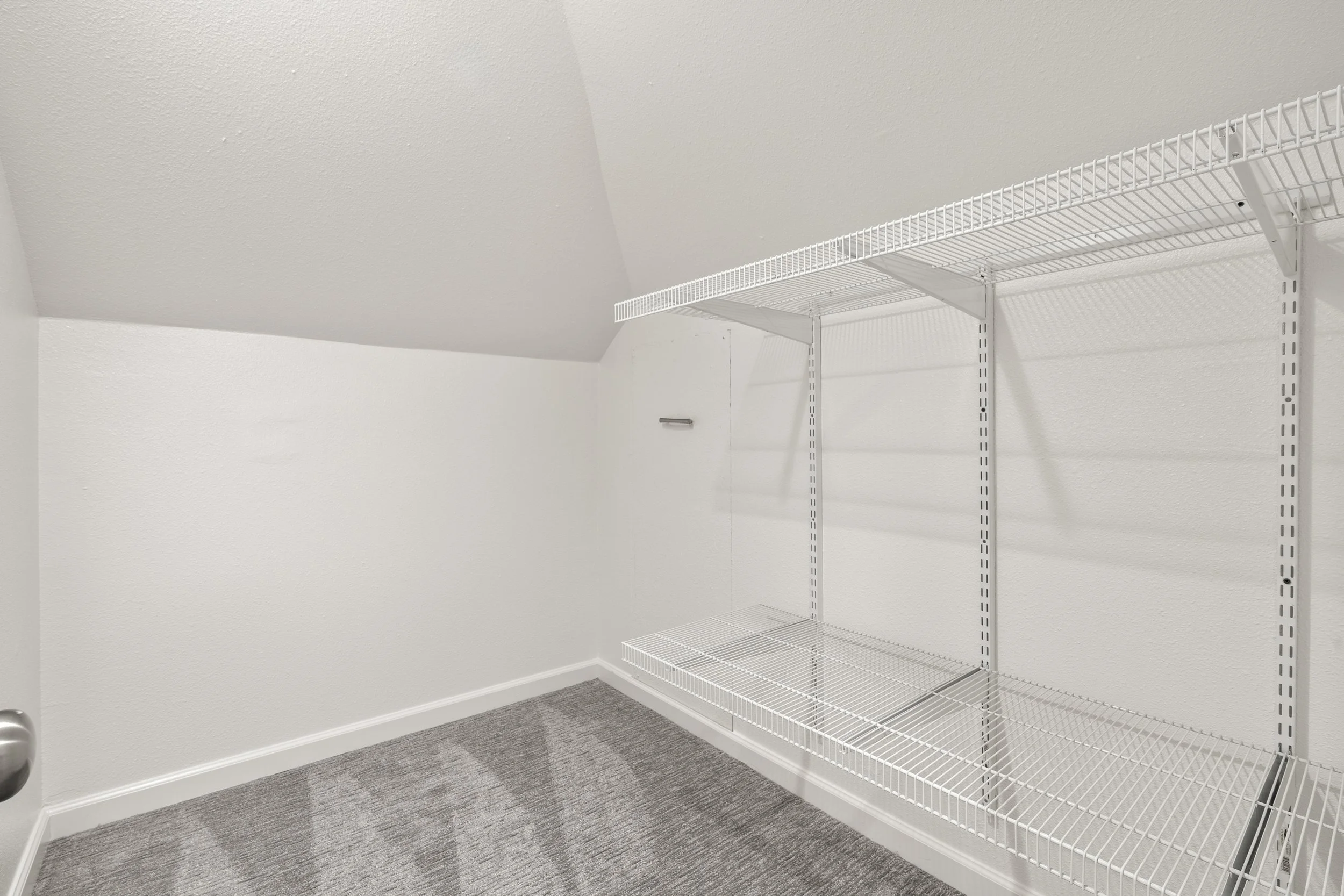 Interior - MLS RES (27).jpg