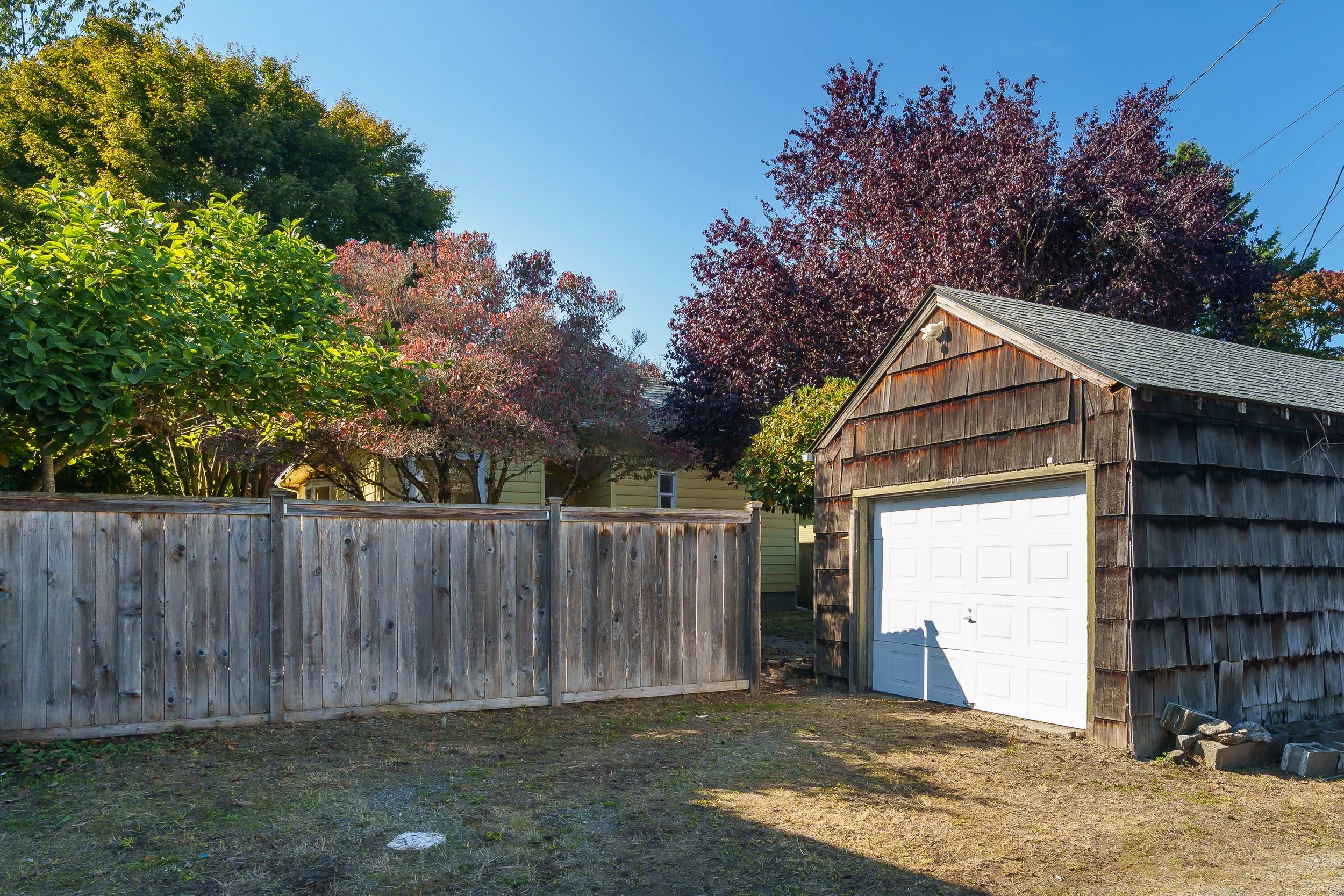 Exterior - MLS RES (7).jpg