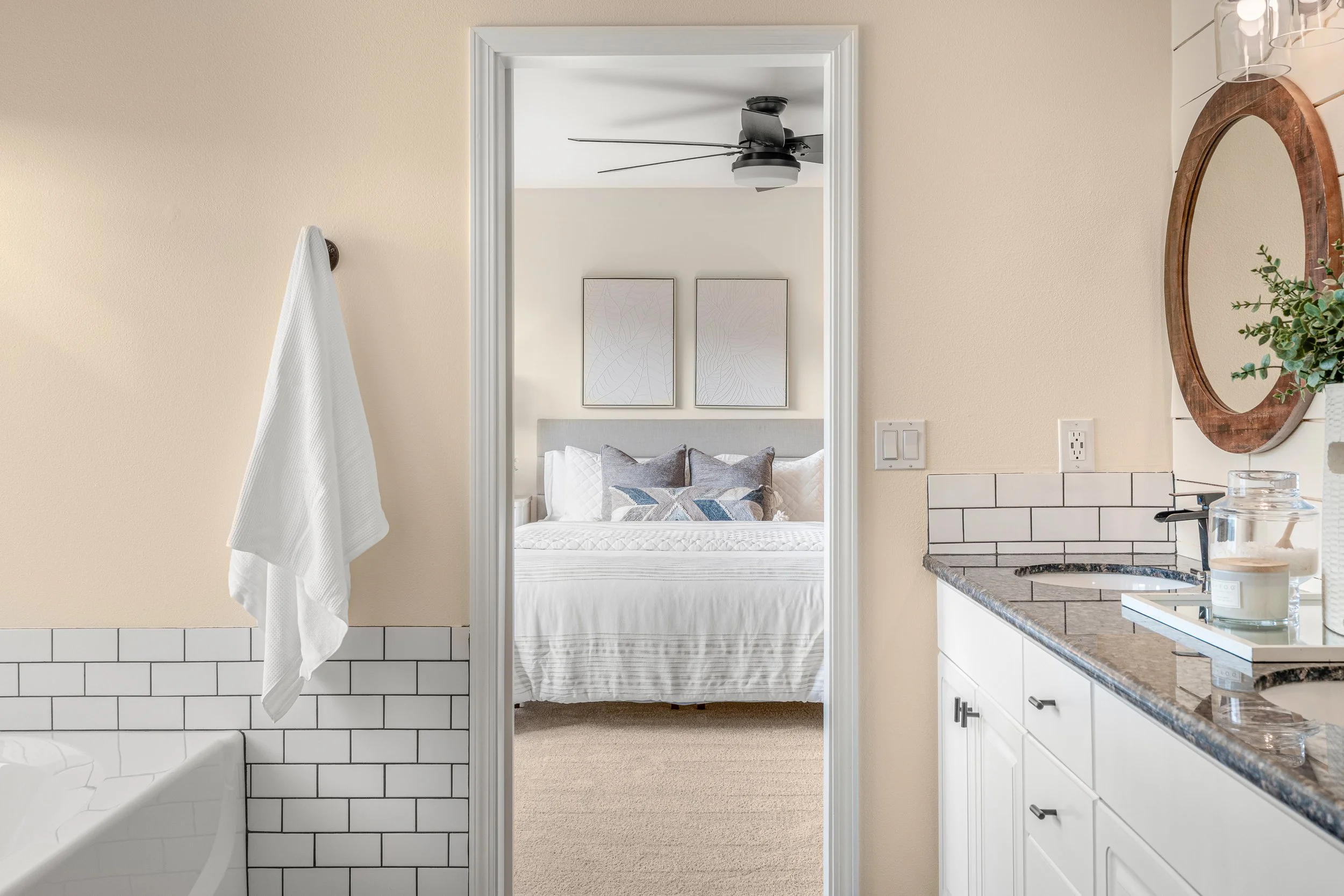 Interiors- MLS RES (30).jpg