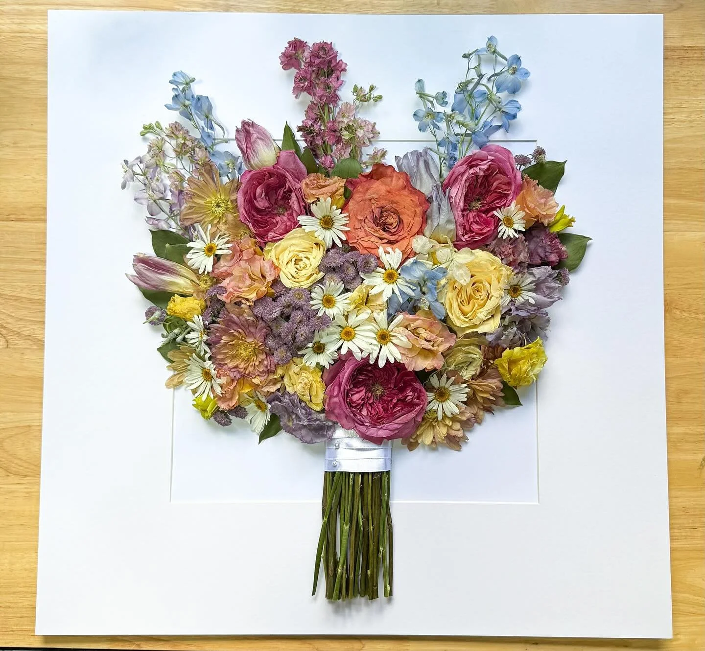 Ben &amp; Grace&rsquo;s bright, garden-inspired wedding bouquet captured forever in a timeless art piece.
Swipe to see before ➡️🌼

Bookings via florpetalflorist.com (limited spaces available) 

🌸 Wedding florist: @flowers_bygrace 

#preservation #b