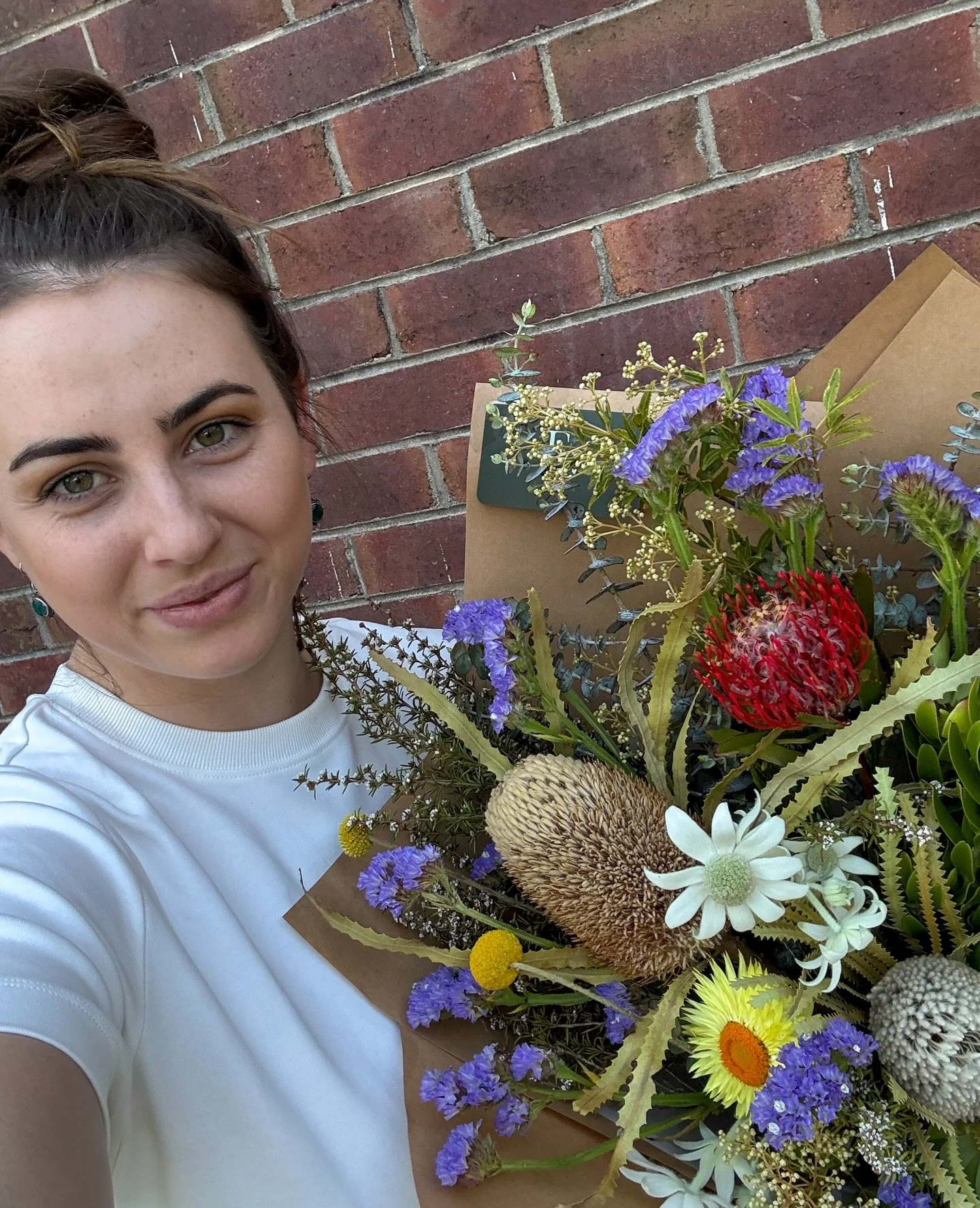 👋🏼 Let&rsquo;s talk Mother&rsquo;s Day flowers! As you know, I&rsquo;m now primarily focusing on flower preservations frames. I&rsquo;m so blessed to do what I do. I&rsquo;ve been looking forward to this flower drop over the past few months, to get
