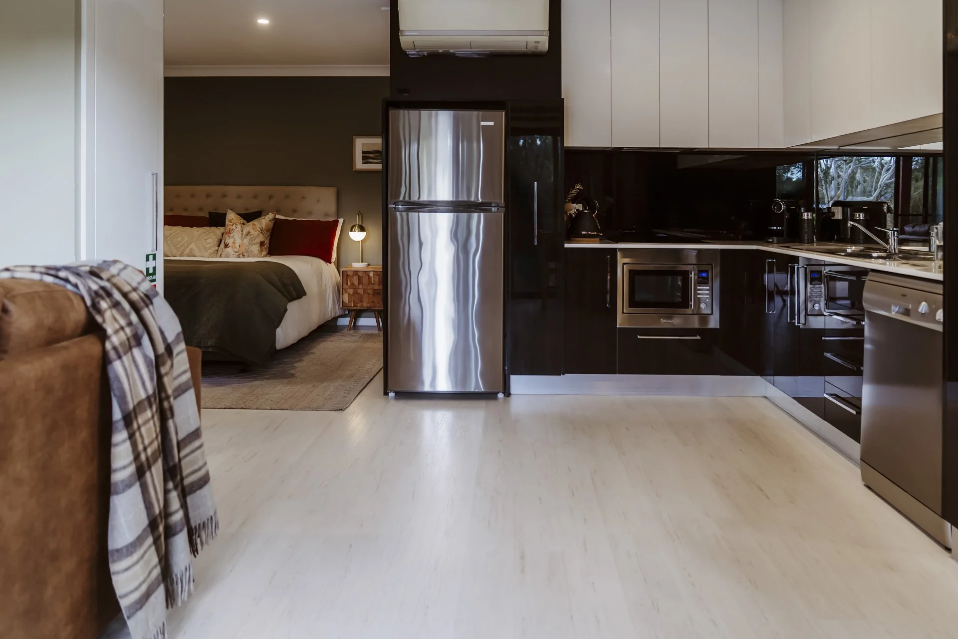 Hamilton by Beavisions_59_Website.jpg