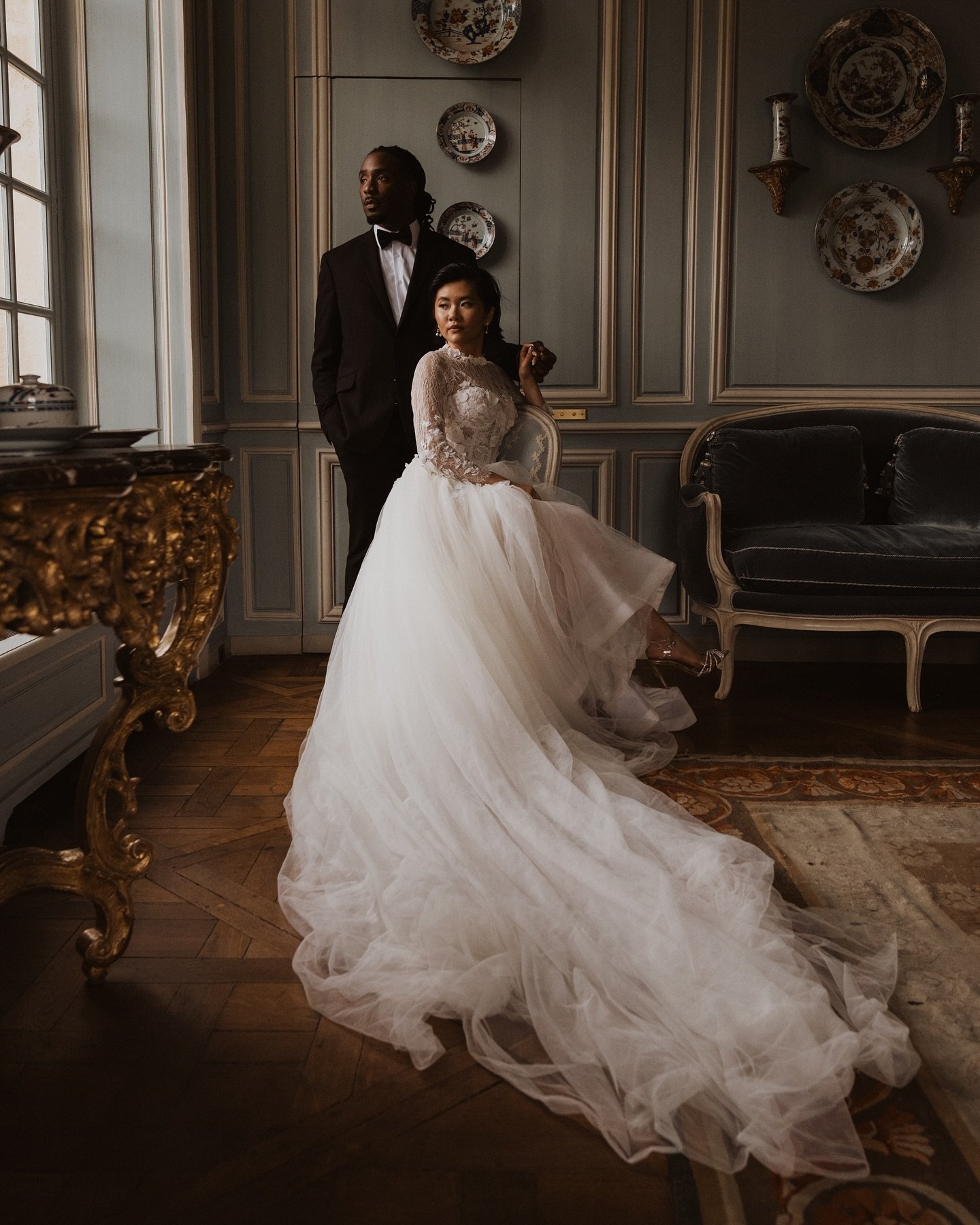 Phoenix and Keion &bull;
From LA to one of the most exclusive France&rsquo;s chateau.
Timeless portraits in the making.

Photographer: @close_enough_photography 
Wedding planning, styling and design: @jordane_ashley
Venue: @chateau_de_villette, @theh