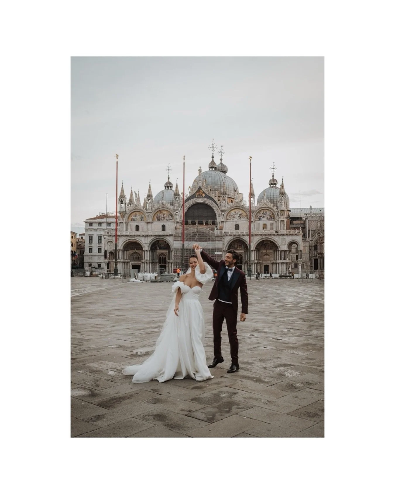 A dance at dawn &bull;
As the city still slept, they danced &mdash; just the two of them and the quiet beauty of Venice unfolding around them. 
Stefano and Denise in Piazza San Marco, with the world at their feet and love leading every step.

- Plann