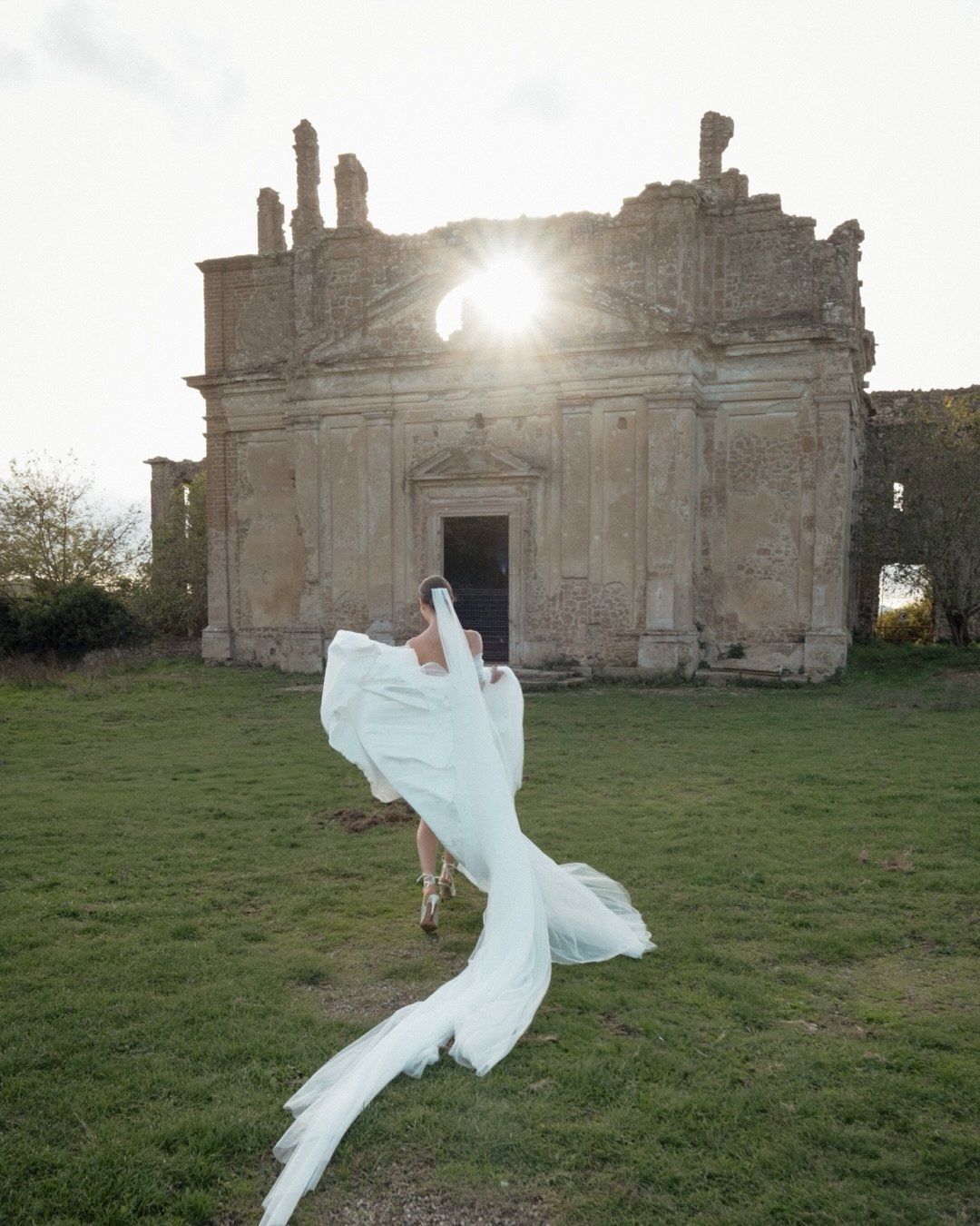 That time we turned an abandoned 18th-century Italian village into a wedding stage &bull;

Oleg and Eszter travelled from Ukraine to find what they couldn&rsquo;t have at home &mdash; a moment, uninterrupted.

No timeline, no expectations.
Just silen