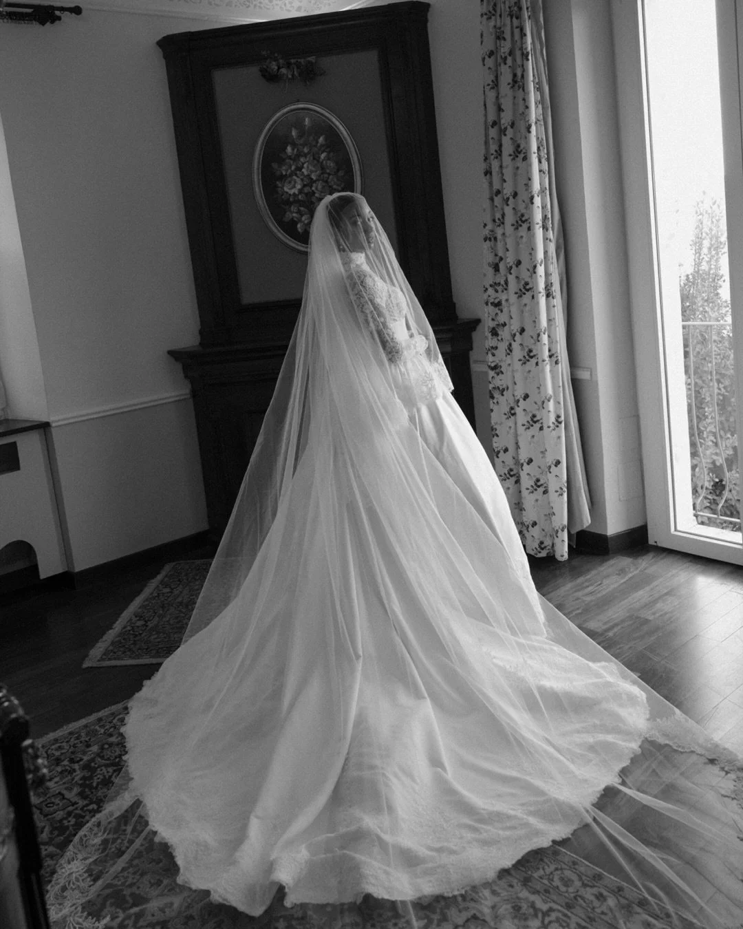 Gabrielle &amp; Michael, at Villa Clodia.

A wedding full of character, raw emotion, and moments of extraordinary intensity. From the anticipation of the morning to a ceremony where no one could quite hold back the tears.

And this is only the beginn