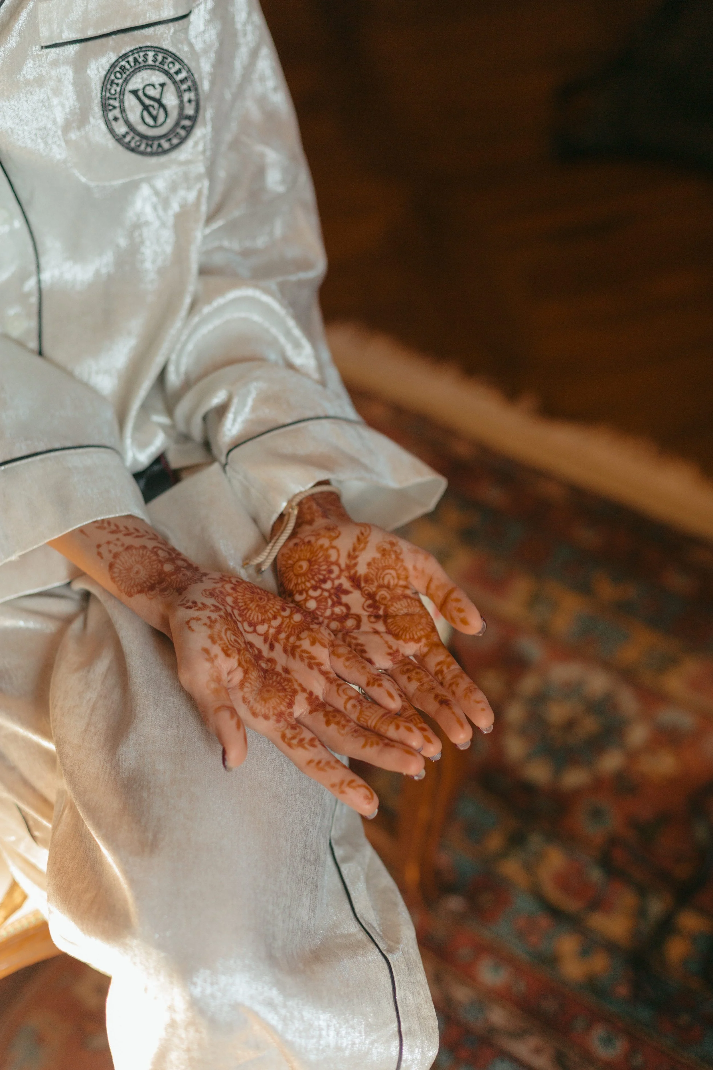 luxury-indian-wedding-il-borro-tuscany-bridal-mehndi-henna-details.jpg