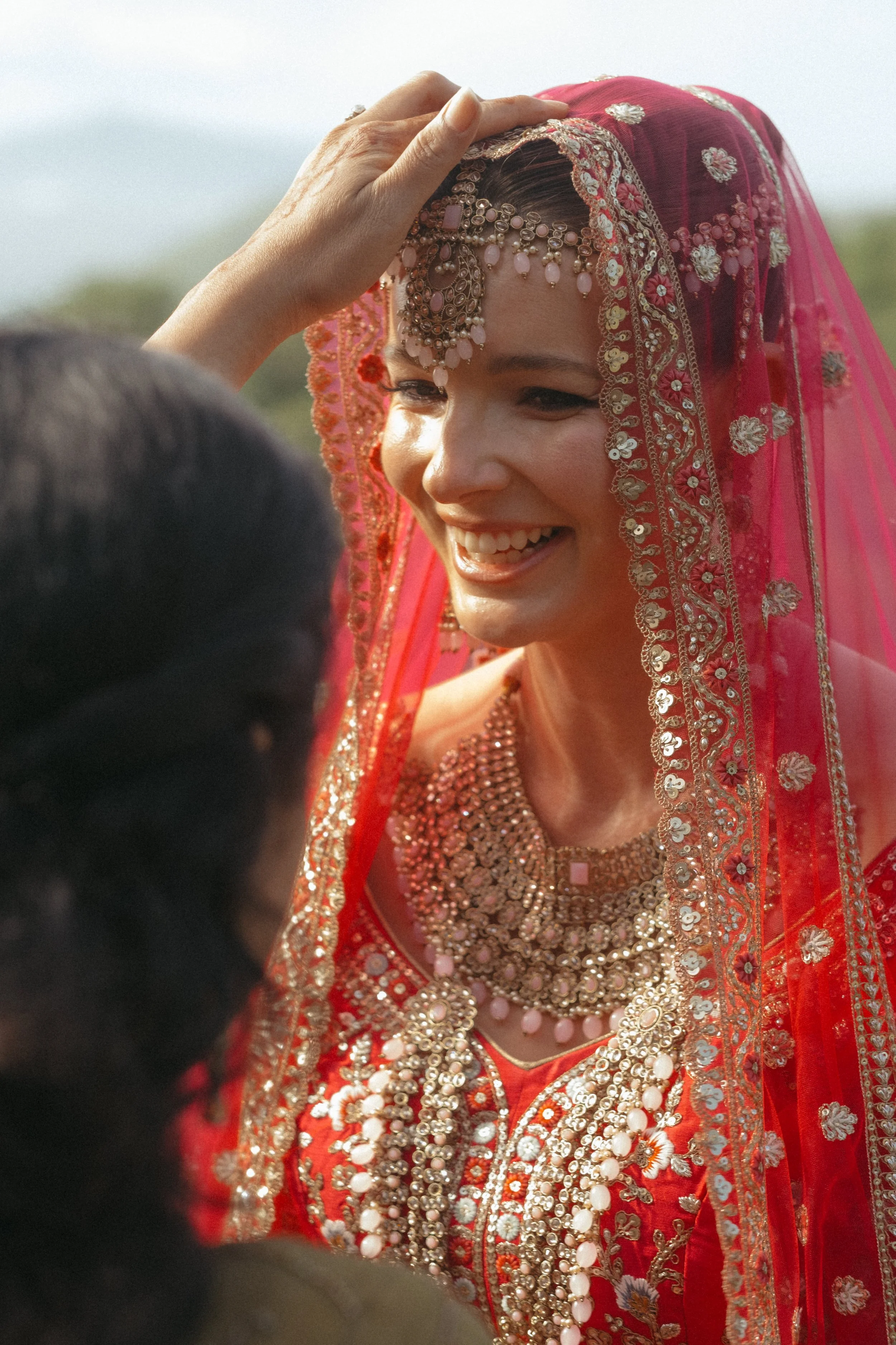 indian-wedding-ceremony-italian-countryside-15.jpg