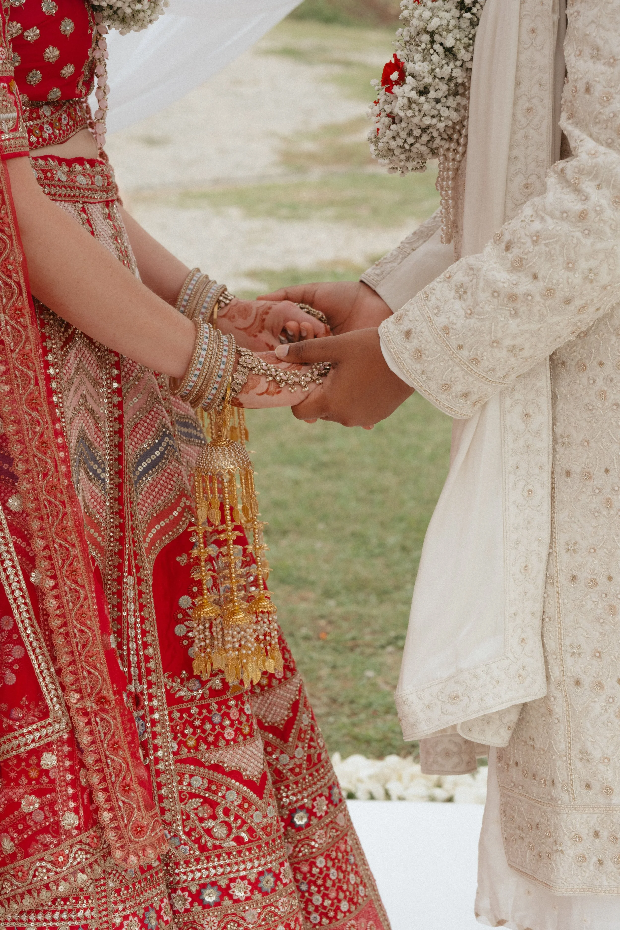 indian-wedding-ceremony-italian-countryside-26.jpg