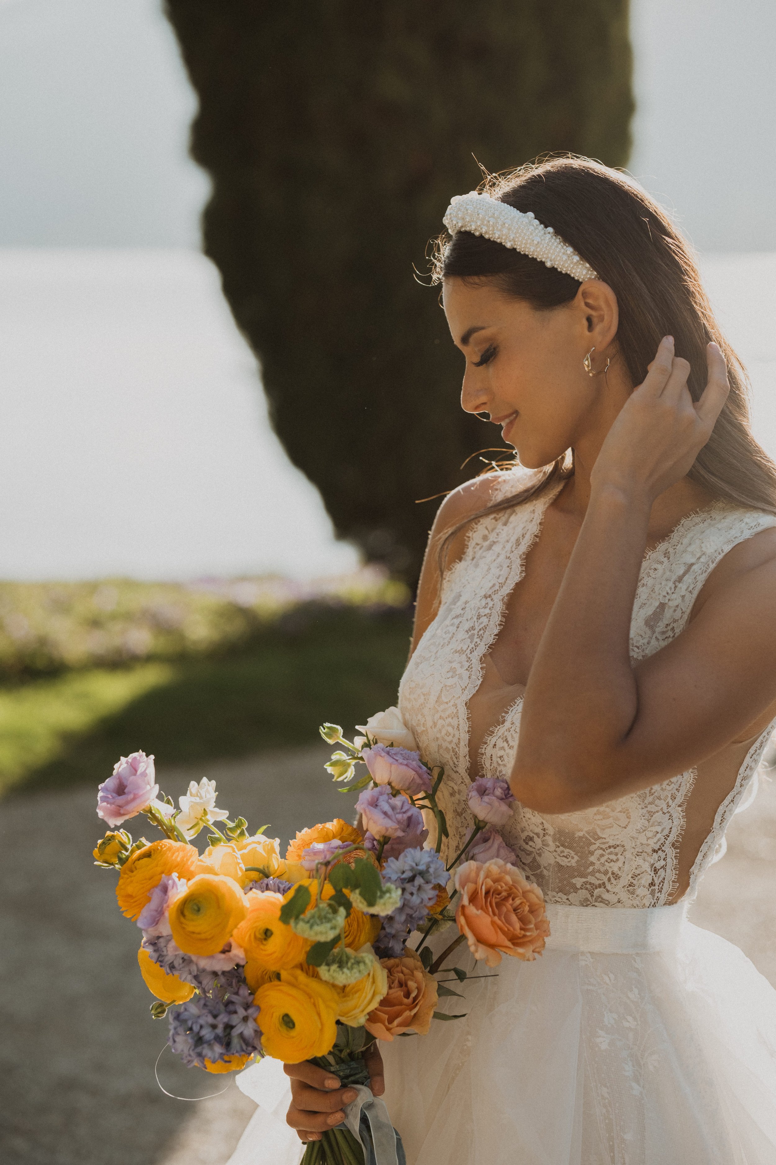 Bridal Portrait with Colorful Bouquet by Lake Como | Destination Wedding Photography in Italy