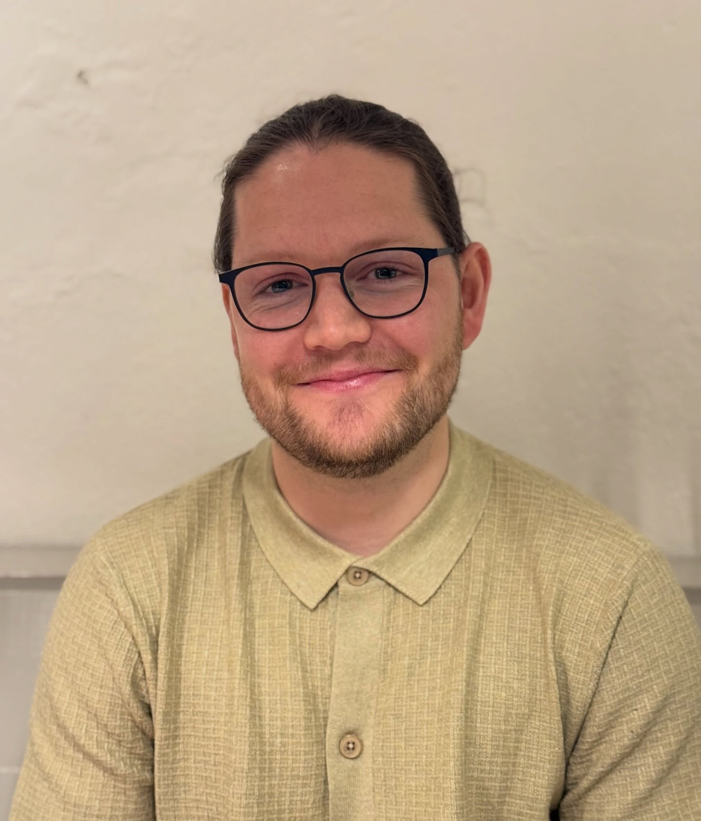 Sist men inte minst &ndash; &auml;nnu en otrolig nyhet! Varmt v&auml;lkommen till AC Keli Thrainsson! 🌟

Keli kommer n&auml;rmast fr&aring;n Akademiska sjukhuset i Uppsala d&auml;r han driver IT-projekt. Med en bakgrund inom IT &auml;r han ett stark