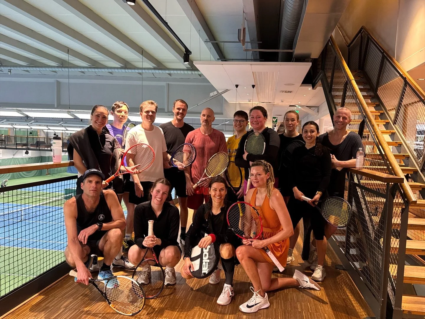 Vi fick avsluta veckan p&aring; b&auml;sta s&auml;tt med tennis p&aring; SALK, tillsammans med grymma tr&auml;nare och f&ouml;ljt av en trevlig lunch och h&auml;rlig energi! Det h&auml;r g&ouml;r vi absolut om! 🎾