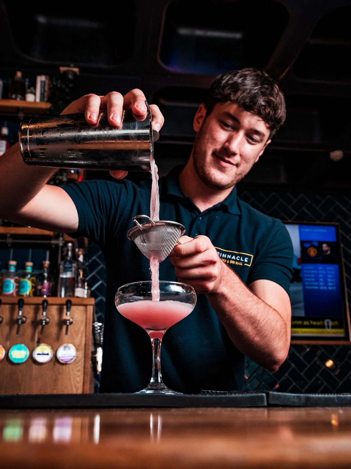 🍻 The first bank holiday of the year is here 🍻

Here&rsquo;s what we&rsquo;ve got lined up at Pinnacle👇🏼 🍺 A great line up of beers to choose from 🍸 2 for &pound;14 cocktails &ndash; all day, every day ⏰ Happy Hour Thursday &ndash; the perfect 