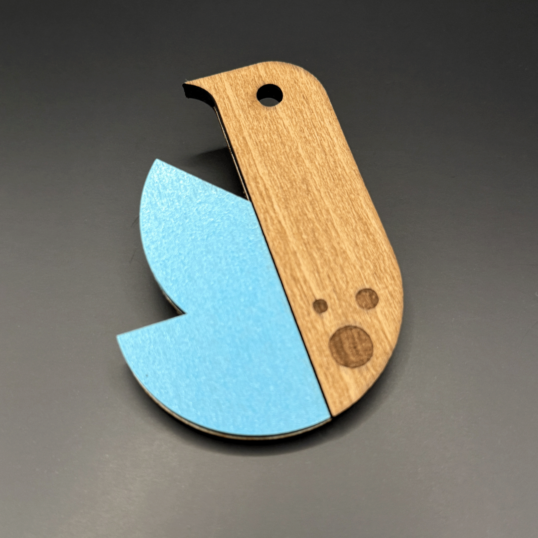 BirdBrooch4%400.5x.png