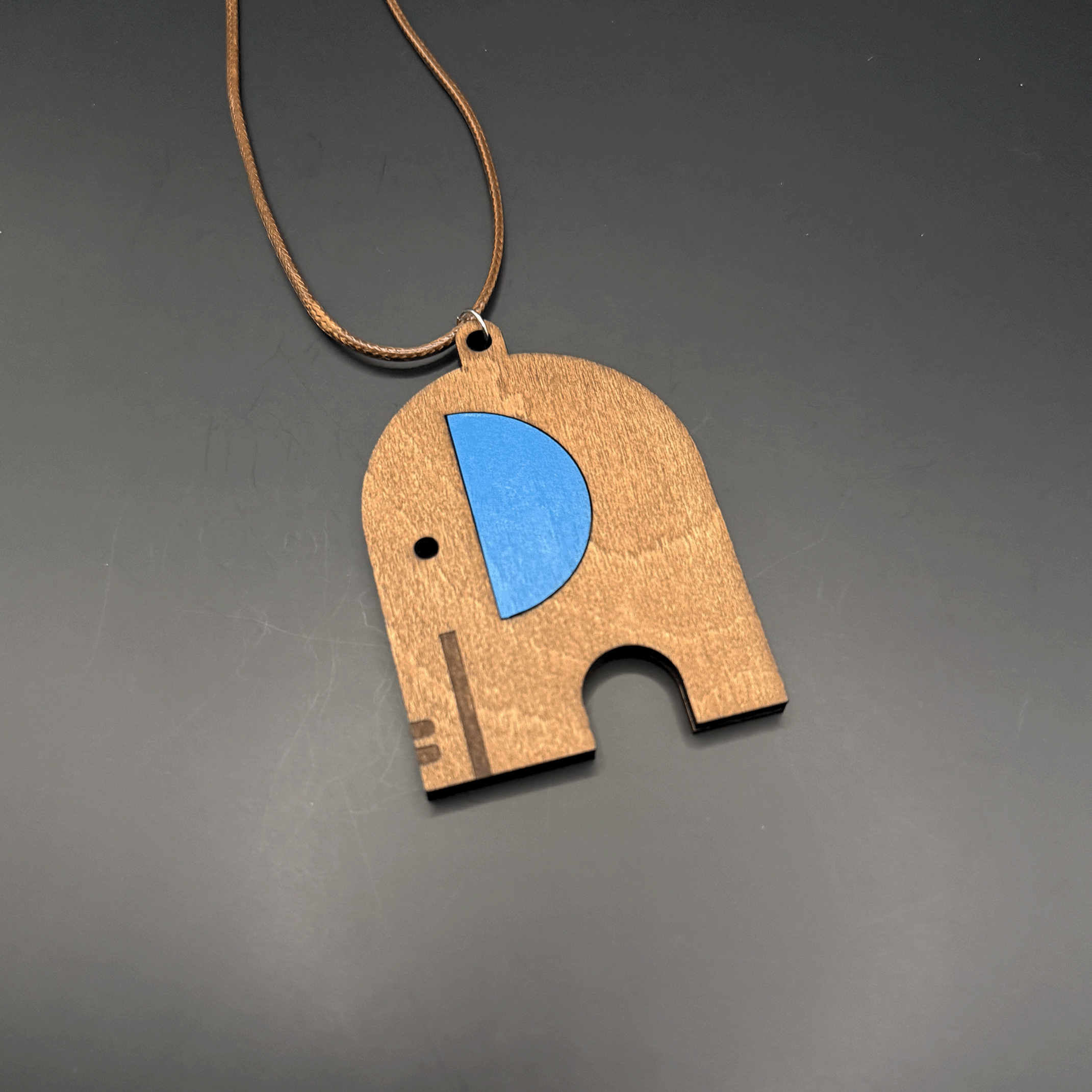 ElephantPendant9%400.5x.png
