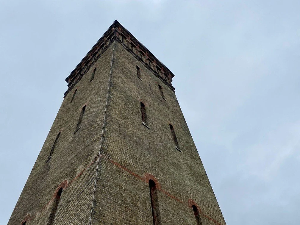 Chipstead16 - Cane Hill Tower.jpg