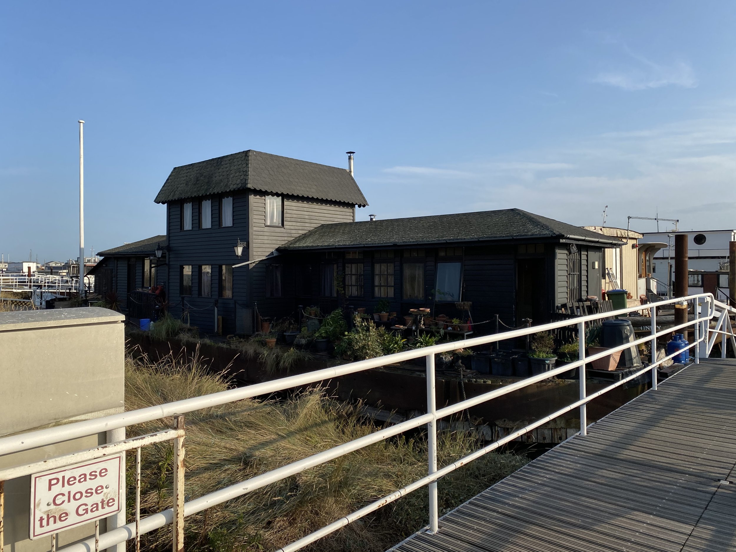 Houseboats at Hoo Marina