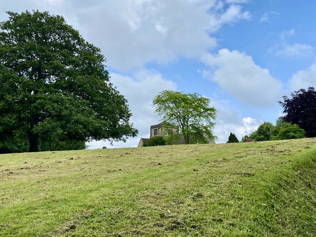 Chipstead24 - Hooley church.jpg