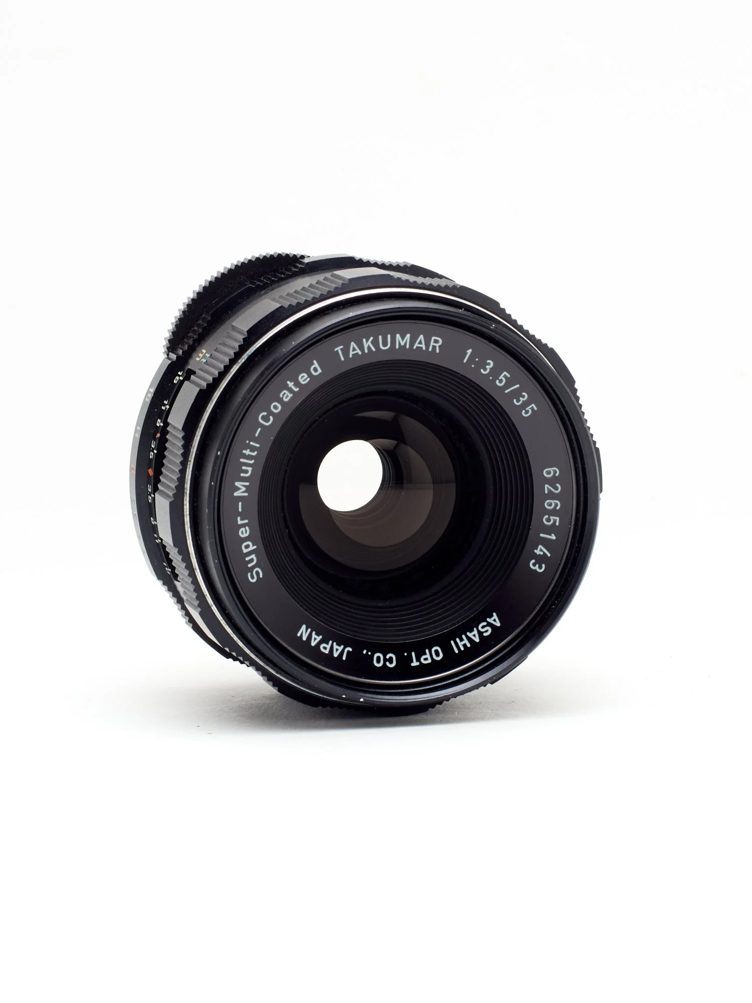TAKUMAR 35 6.jpg